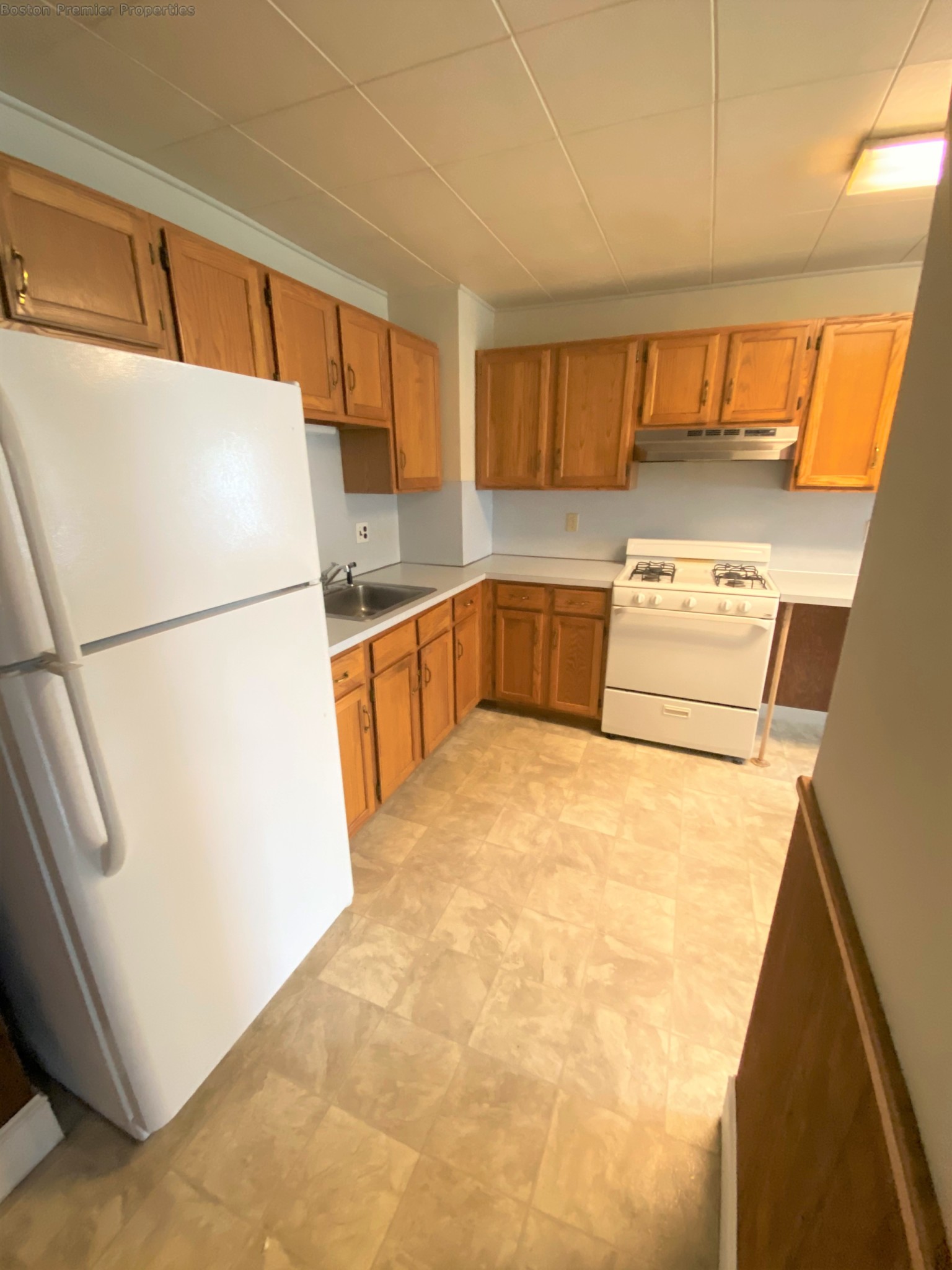 1 bed, 1 bath apartment for rent at 13 South Junior Unit A, Quincy — photo 3 of 8