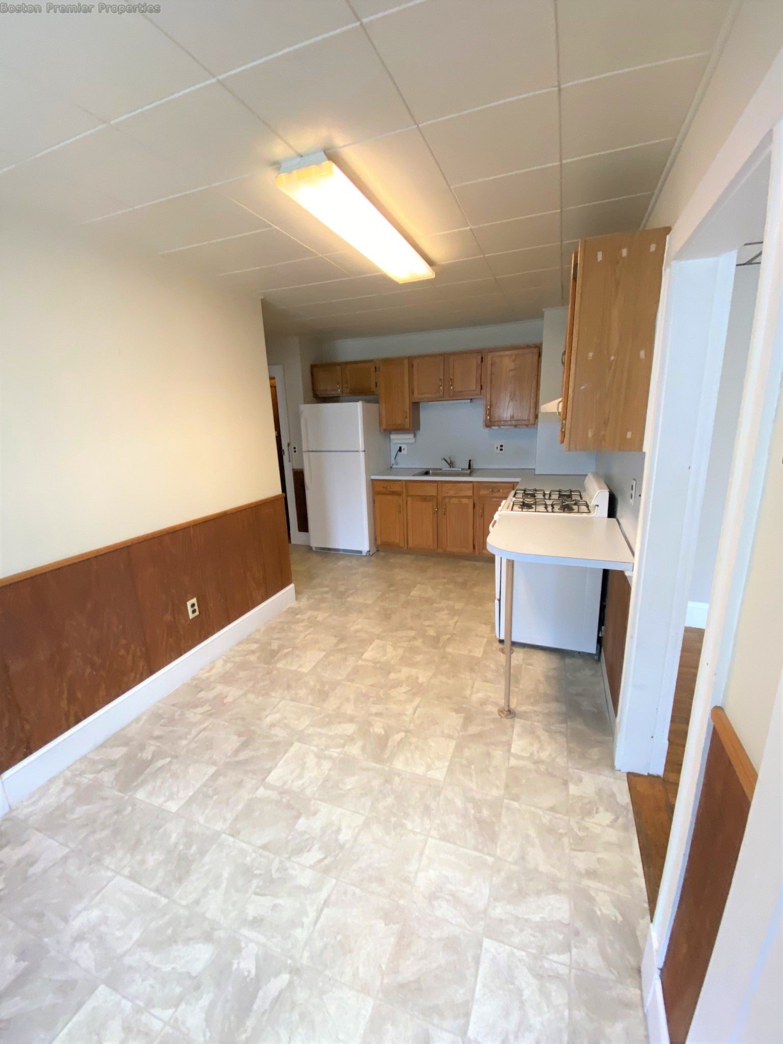 1 bed, 1 bath apartment for rent at 13 South Junior Unit A, Quincy — photo 1 of 8