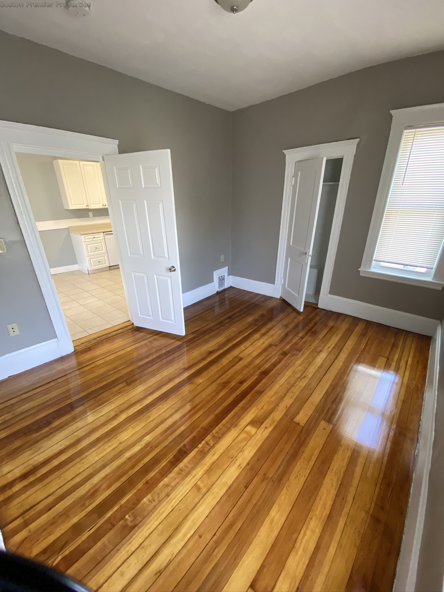 3 bed, 1 bath apartment for rent at 45 Grafton Unit 2, Quincy — photo 2 of 18