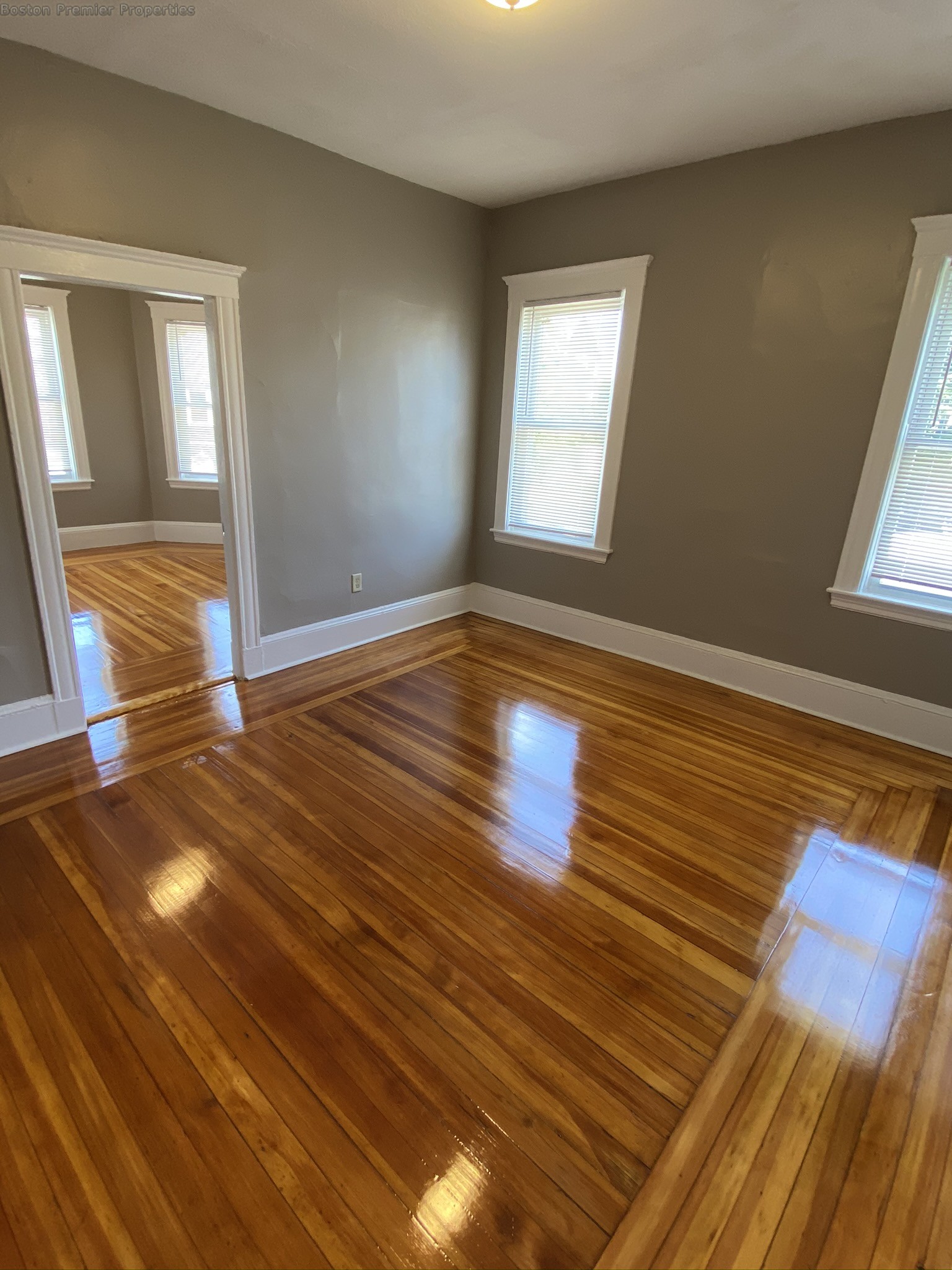 3 bed, 1 bath apartment for rent at 45 Grafton Unit 2, Quincy — photo 5 of 18