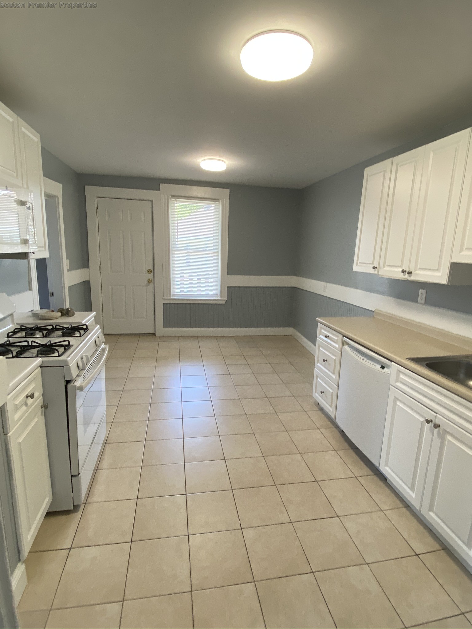 3 bed, 1 bath apartment for rent at 45 Grafton Unit 2, Quincy — photo 7 of 18