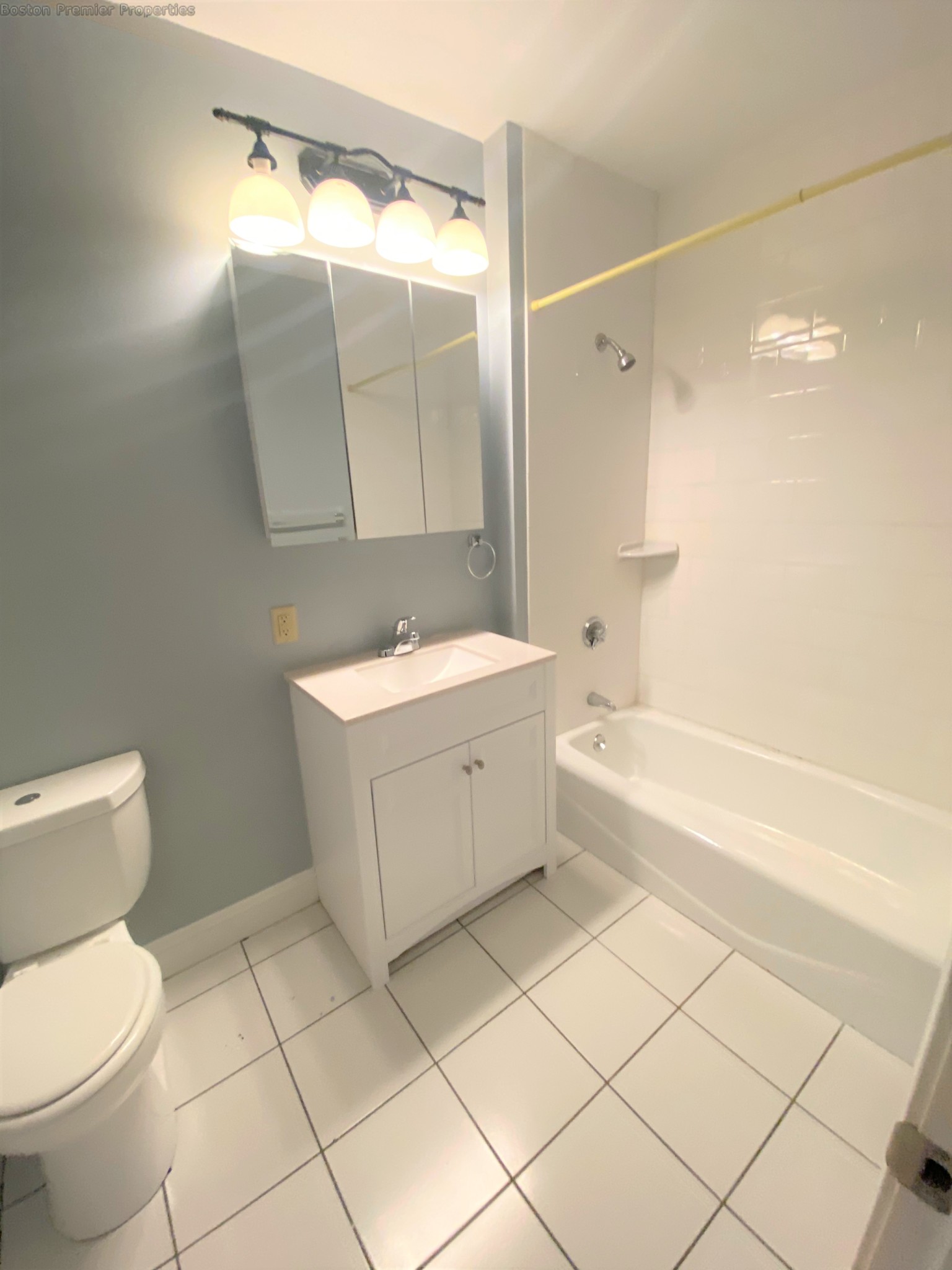 3 bed, 1 bath apartment for rent at 45 Grafton Unit 2, Quincy — photo 9 of 18