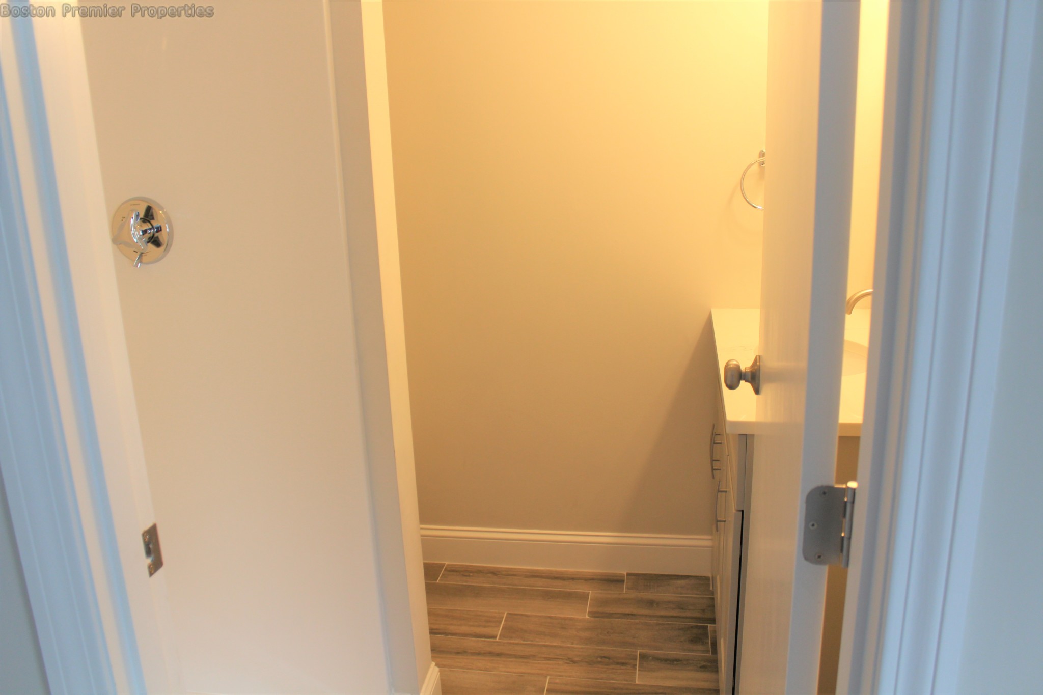 2 bed, 2 bath apartment for rent at 52 South Walnut St Unit 2, Quincy — photo 9 of 28