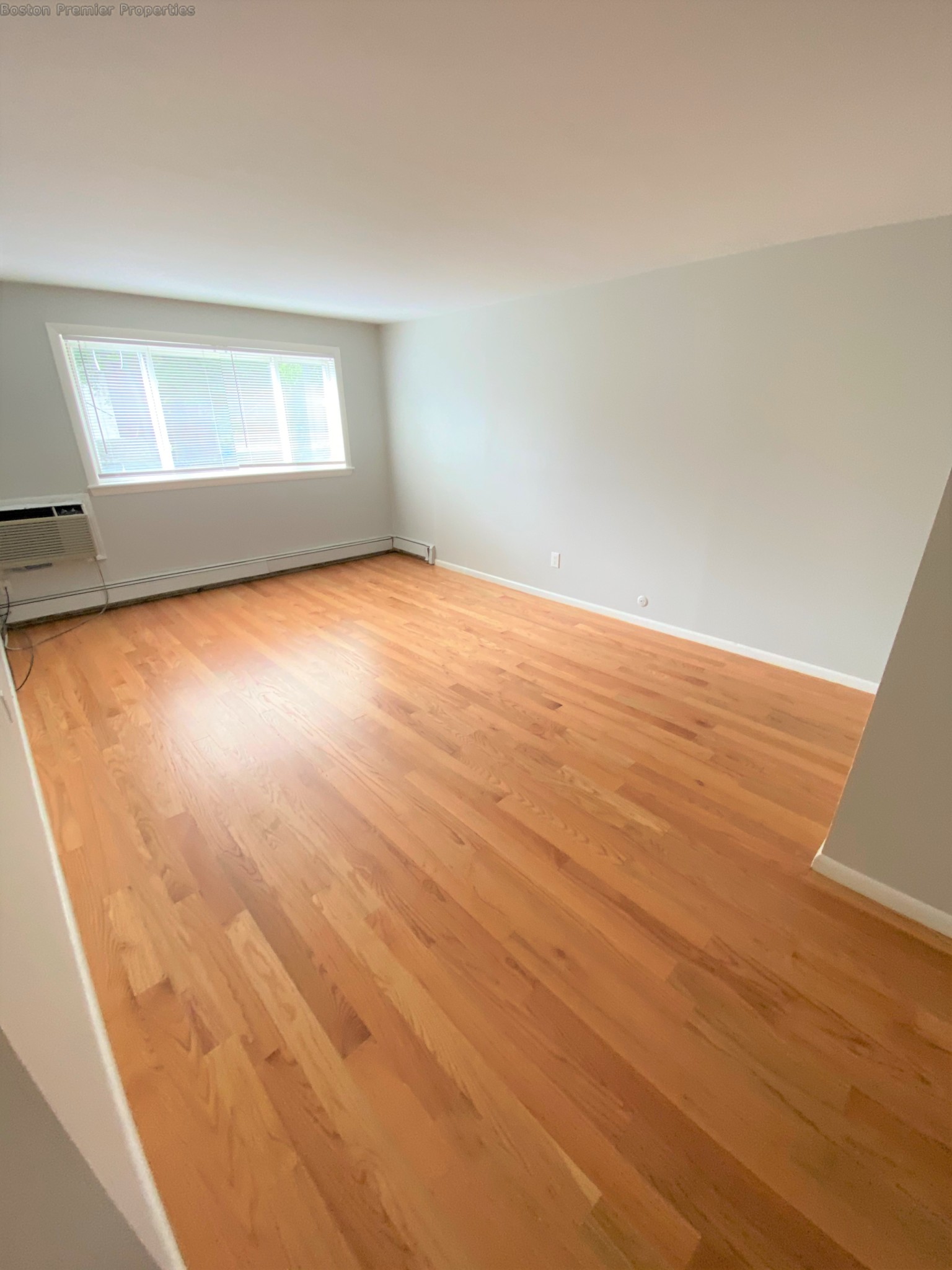 1 bed, 1 bath apartment for rent at 293 Willard St Unit 14, Quincy — photo 4 of 9