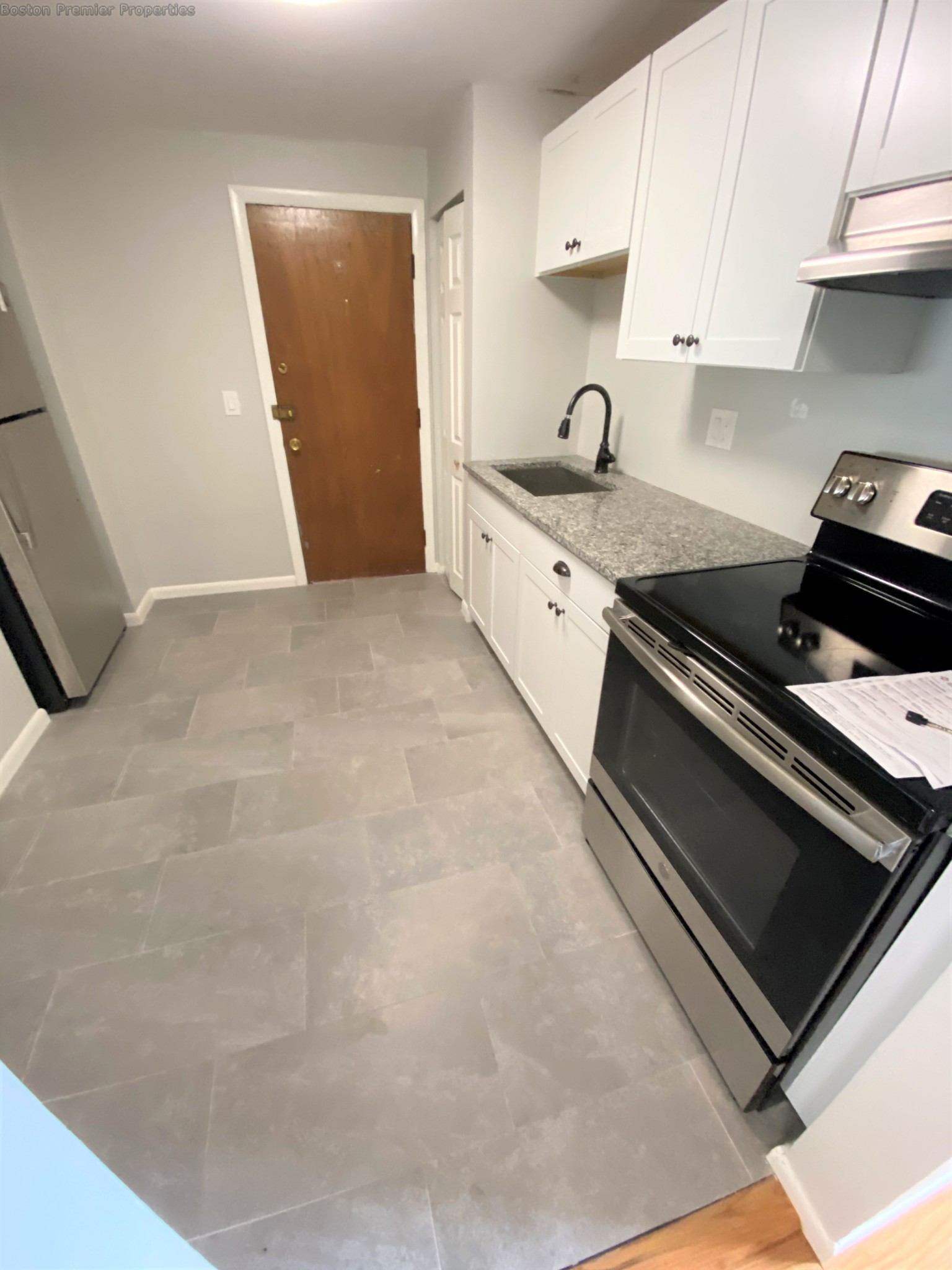1 bed, 1 bath apartment for rent at 293 Willard St Unit 14, Quincy — photo 3 of 9