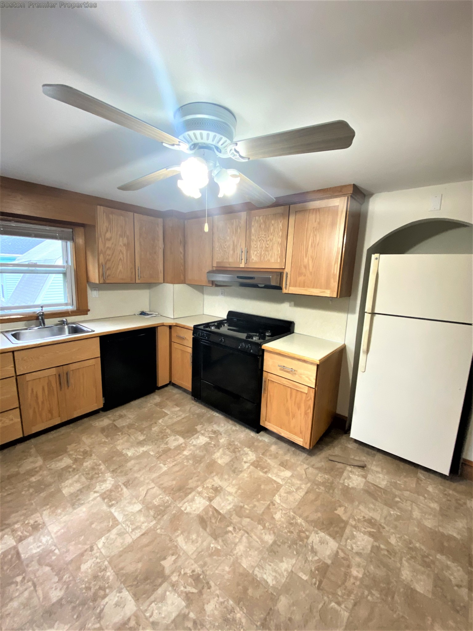 2 bed, 1 bath apartment for rent at 66 Edwards Unit 1, Quincy — photo 10 of 12