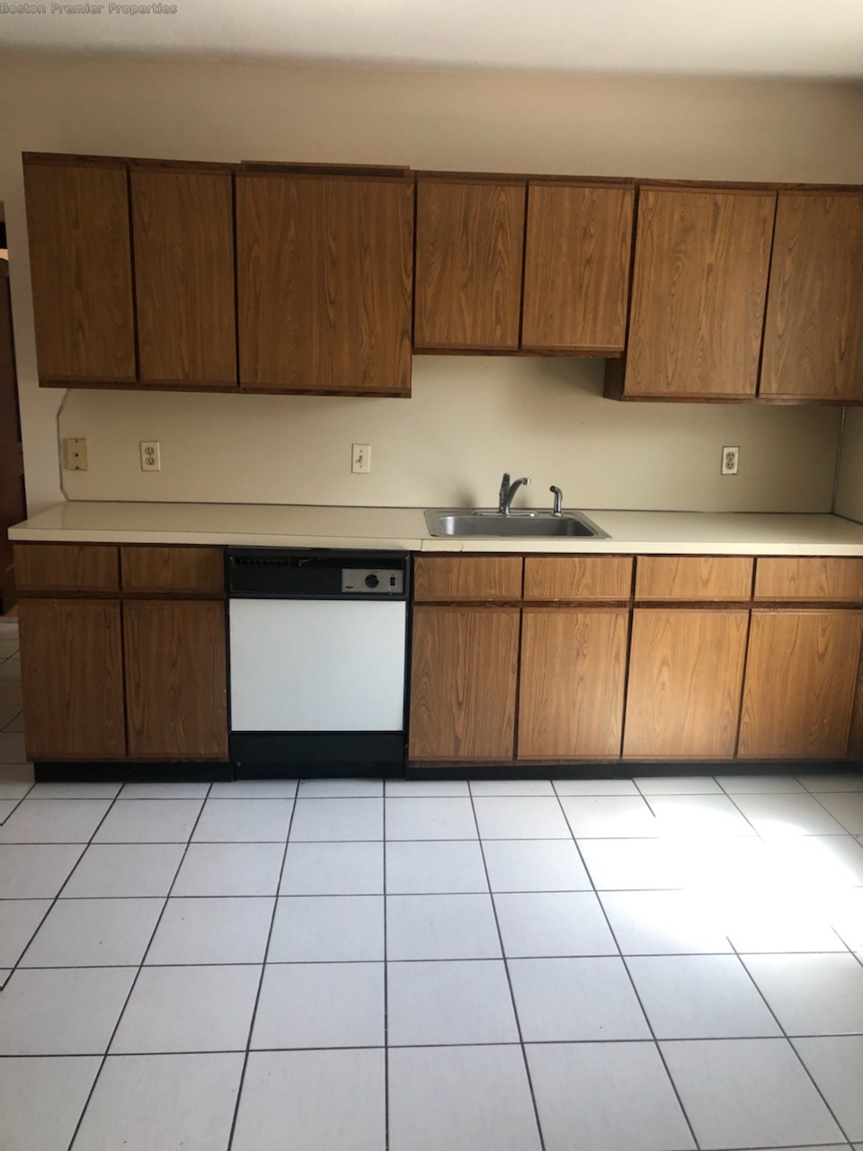 2 bed, 1 bath apartment for rent at 231 Independance Ave Unit 2, Quincy — photo 10 of 13