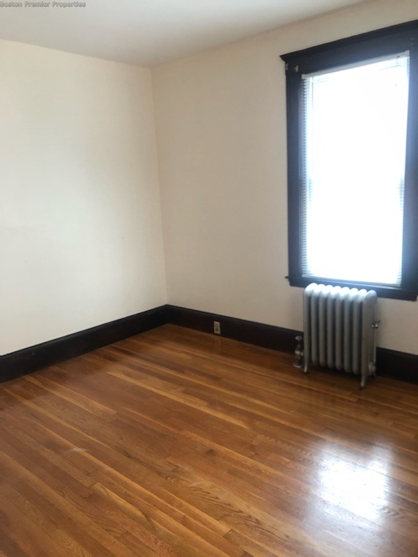 2 bed, 1 bath apartment for rent at 231 Independance Ave Unit 2, Quincy — photo 3 of 13