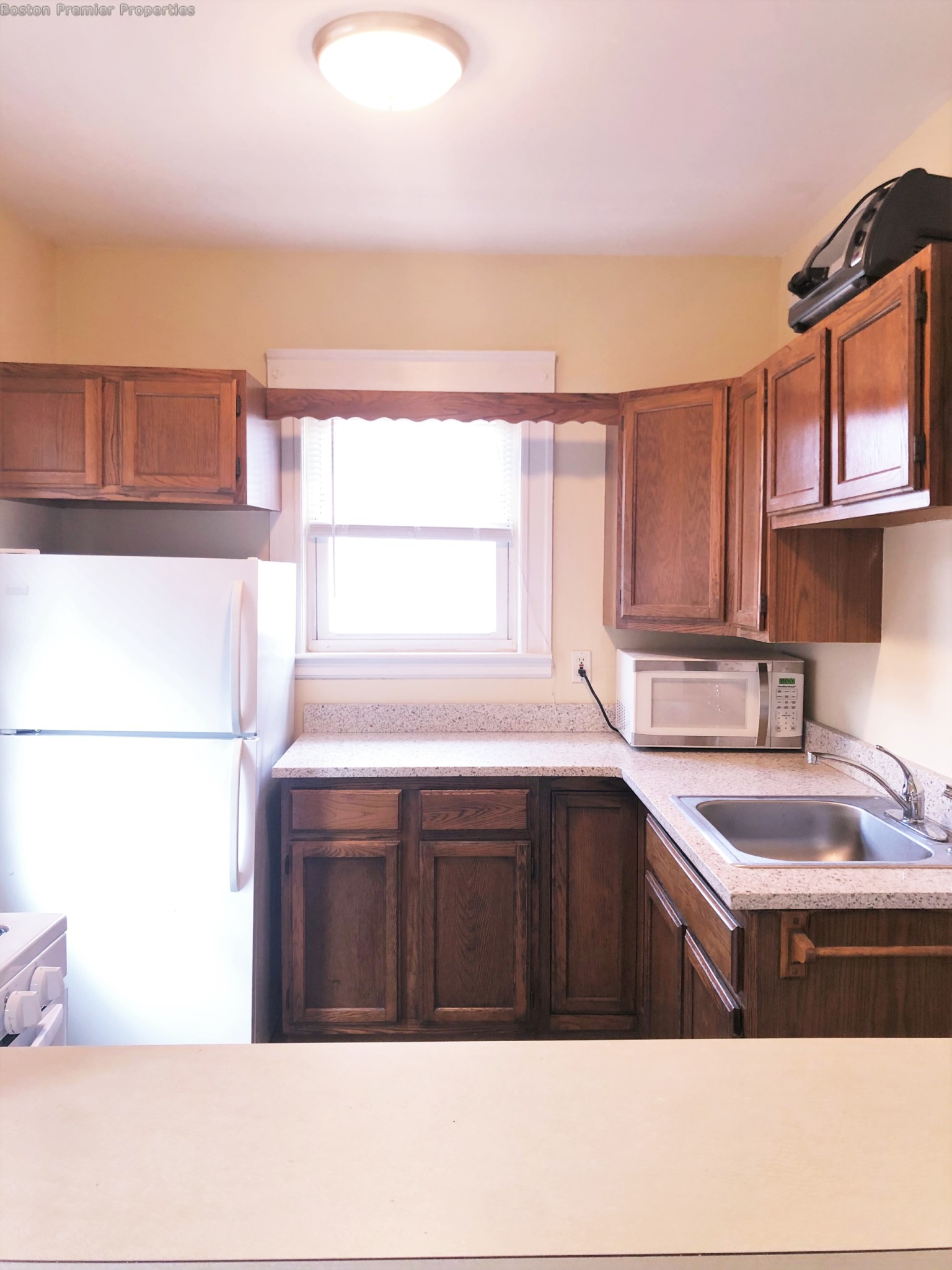 1 bed, 1 bath apartment for rent at 57 Hilda St Unit 2, Quincy — photo 2 of 12