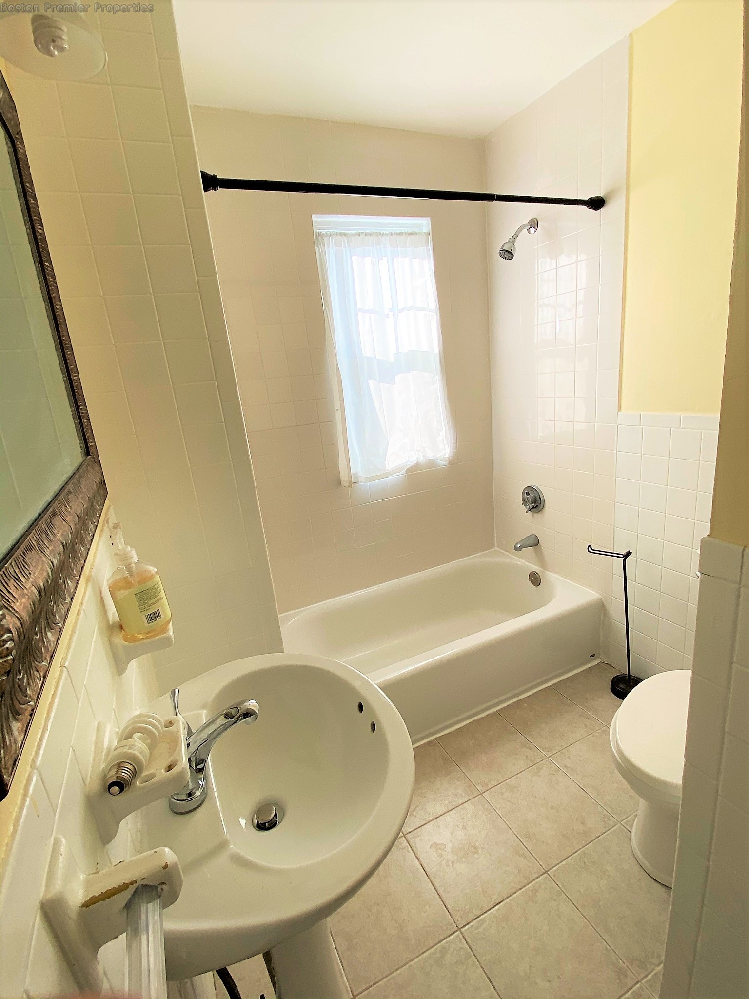 2 bed, 1 bath apartment for rent at 1 Thornton St, Quincy — photo 8 of 8
