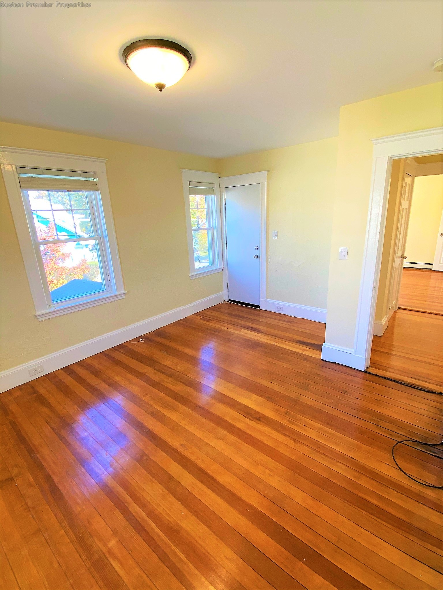 2 bed, 1 bath apartment for rent at 1 Thornton St, Quincy — photo 4 of 8