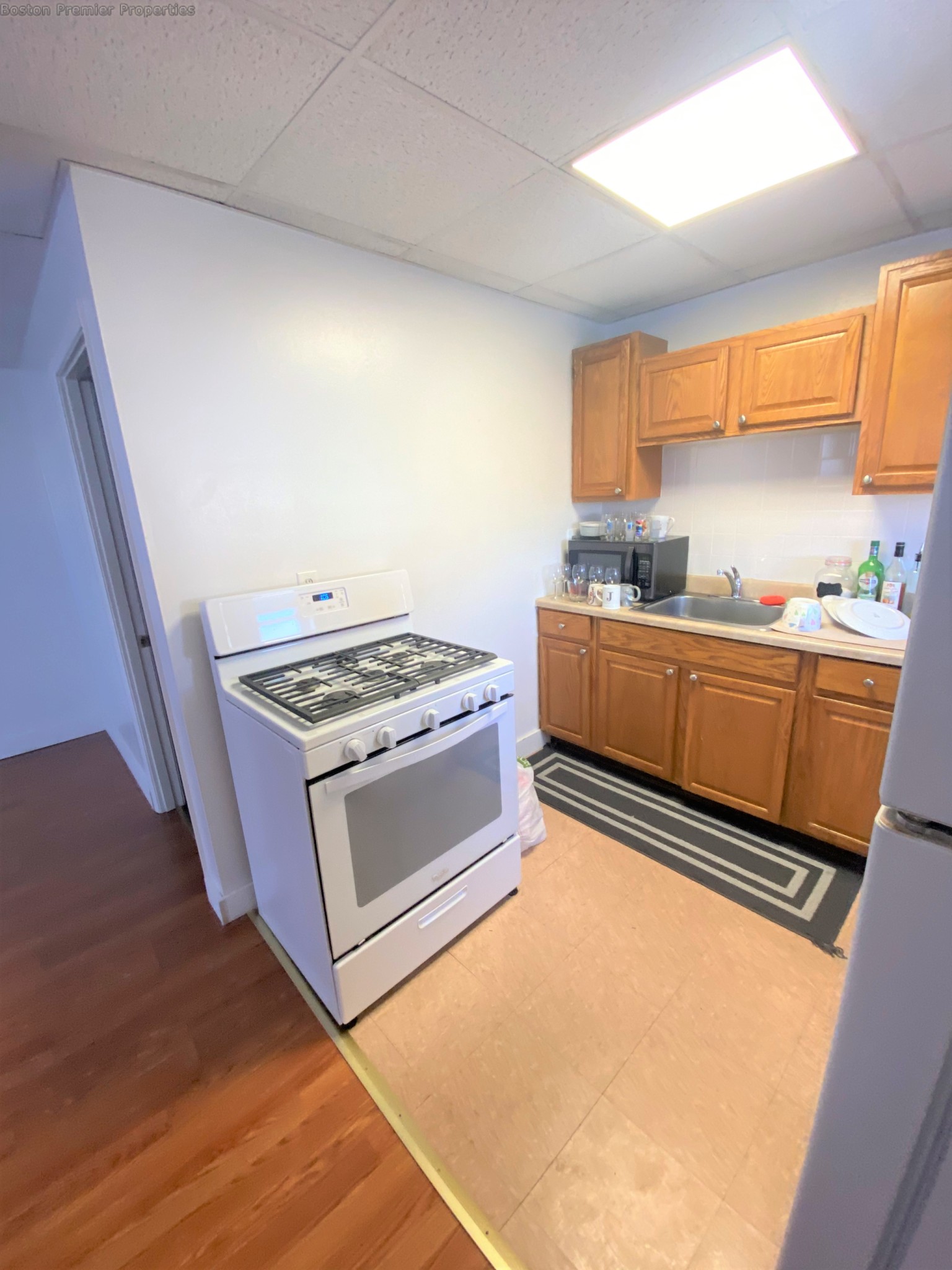 1 bed, 1 bath apartment for rent at 81 Dewey Rd Unit 1, Braintree — photo 6 of 7