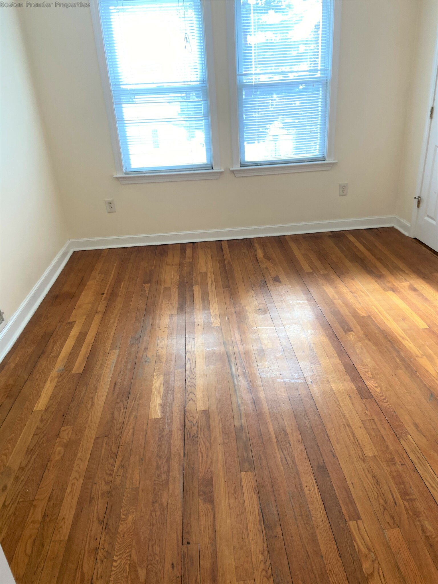 2 bed, 1 bath apartment for rent at 30 Ebbett Ave, Quincy — photo 5 of 13