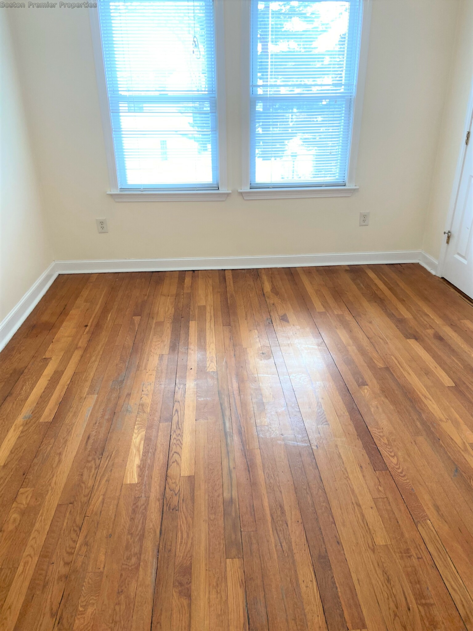 2 bed, 1 bath apartment for rent at 30 Ebbett Ave, Quincy — photo 6 of 13