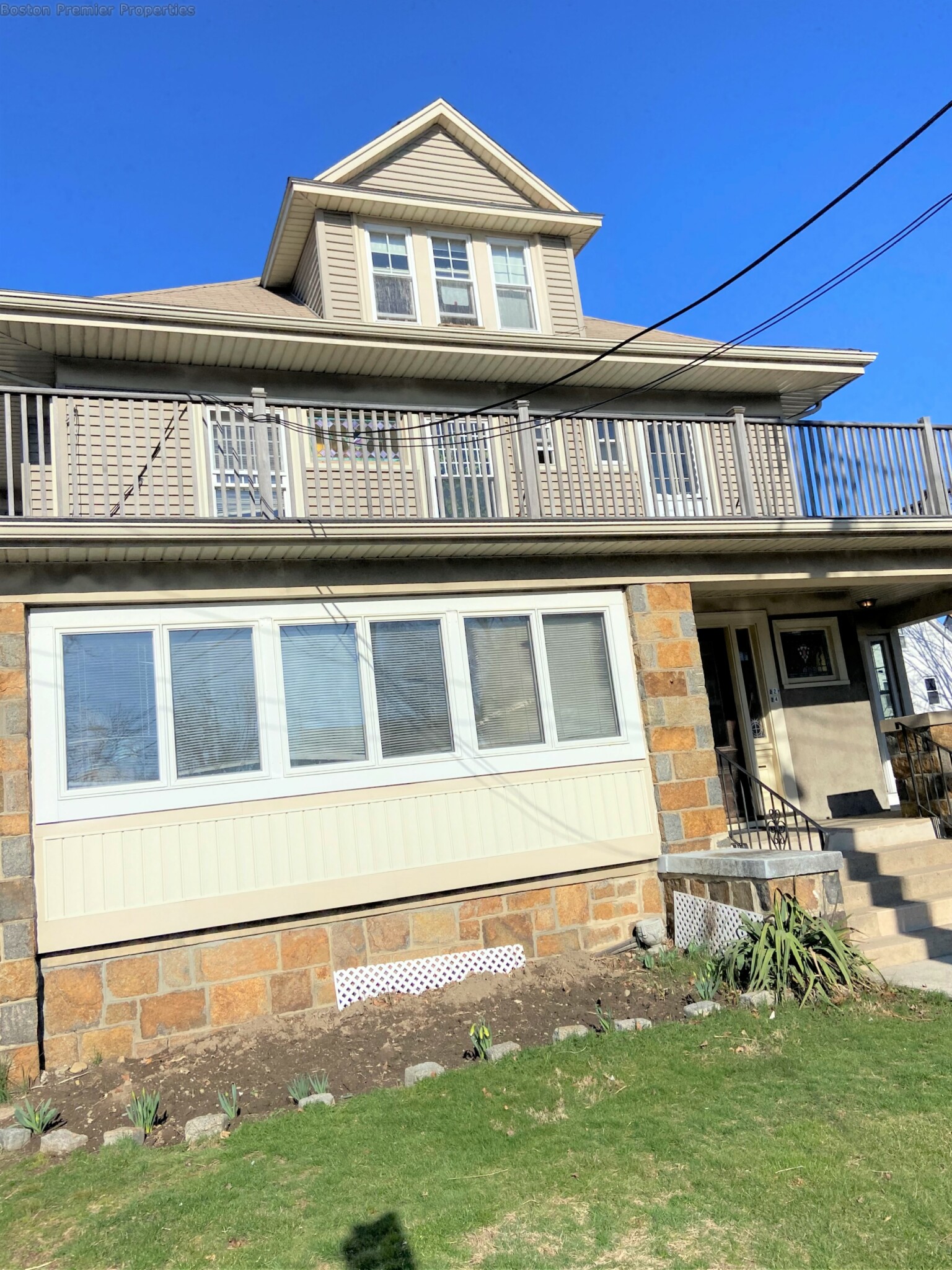 1 bed, 1 bath apartment for rent at 24 Beach Unit 6, Quincy — photo 1 of 10