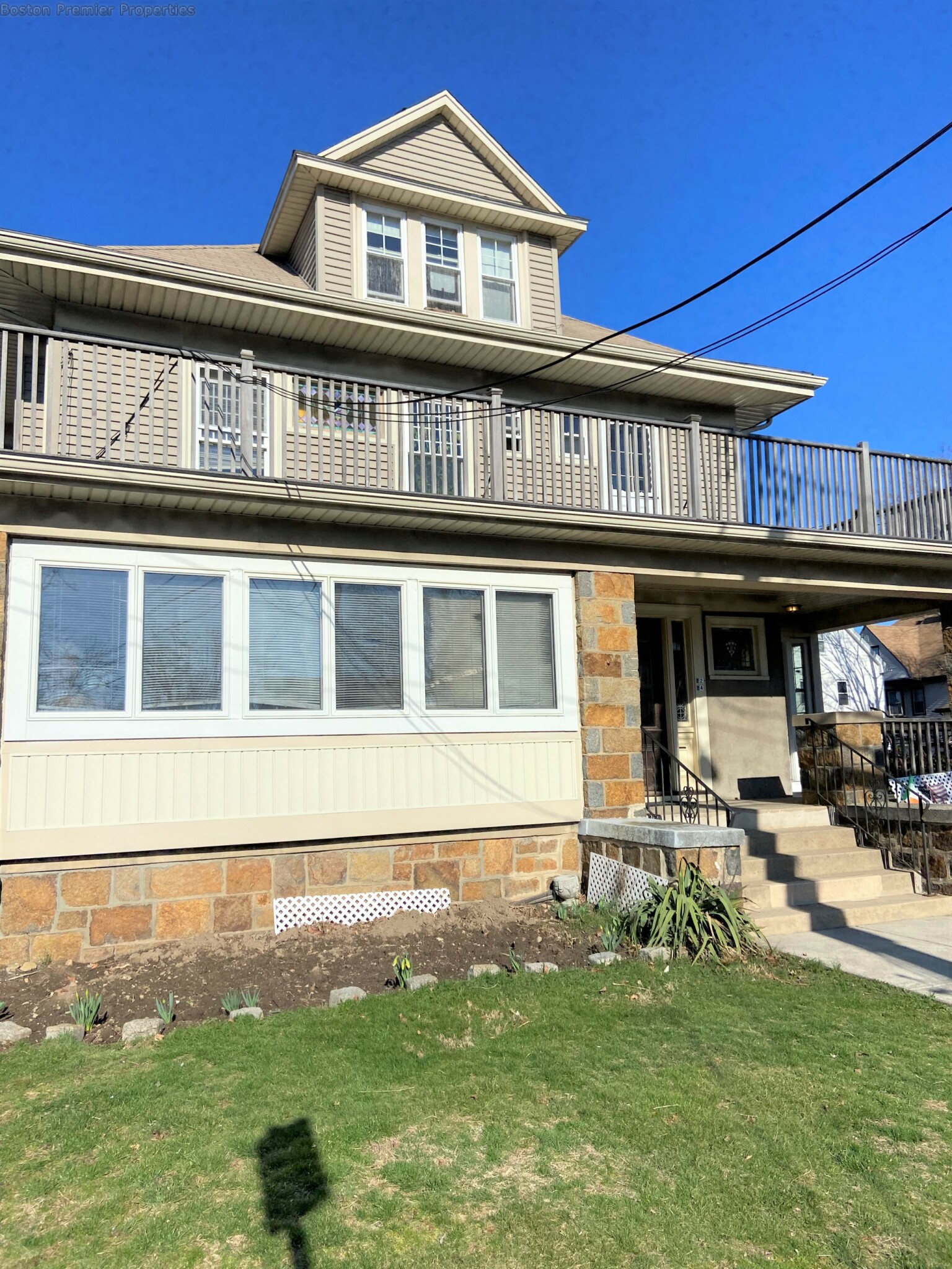 1 bed, 1 bath apartment for rent at 24 Beach Unit 6, Quincy — photo 2 of 10