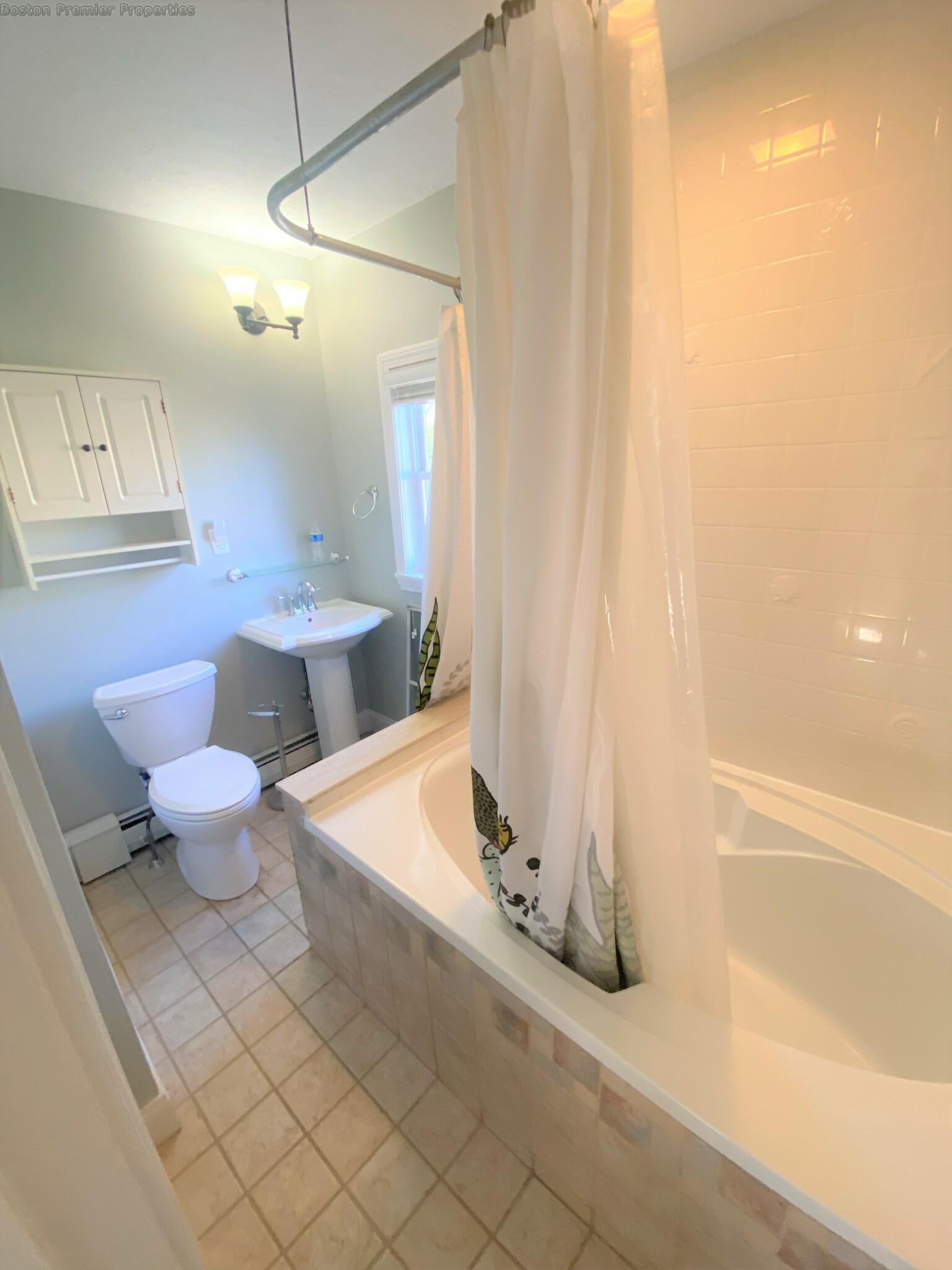 1 bed, 1 bath apartment for rent at 218 Billings, Quincy — photo 10 of 11