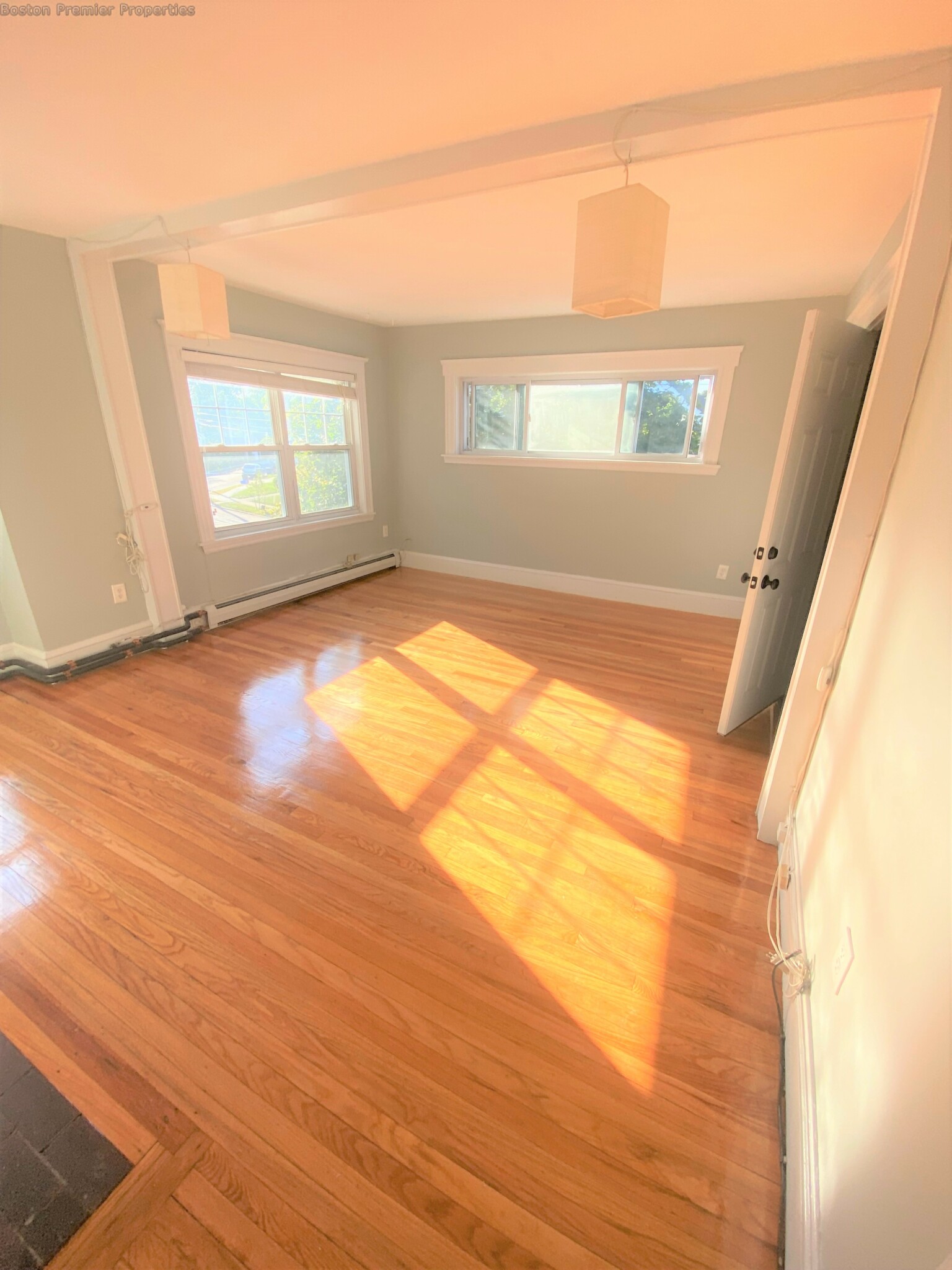 1 bed, 1 bath apartment for rent at 218 Billings, Quincy — photo 2 of 11