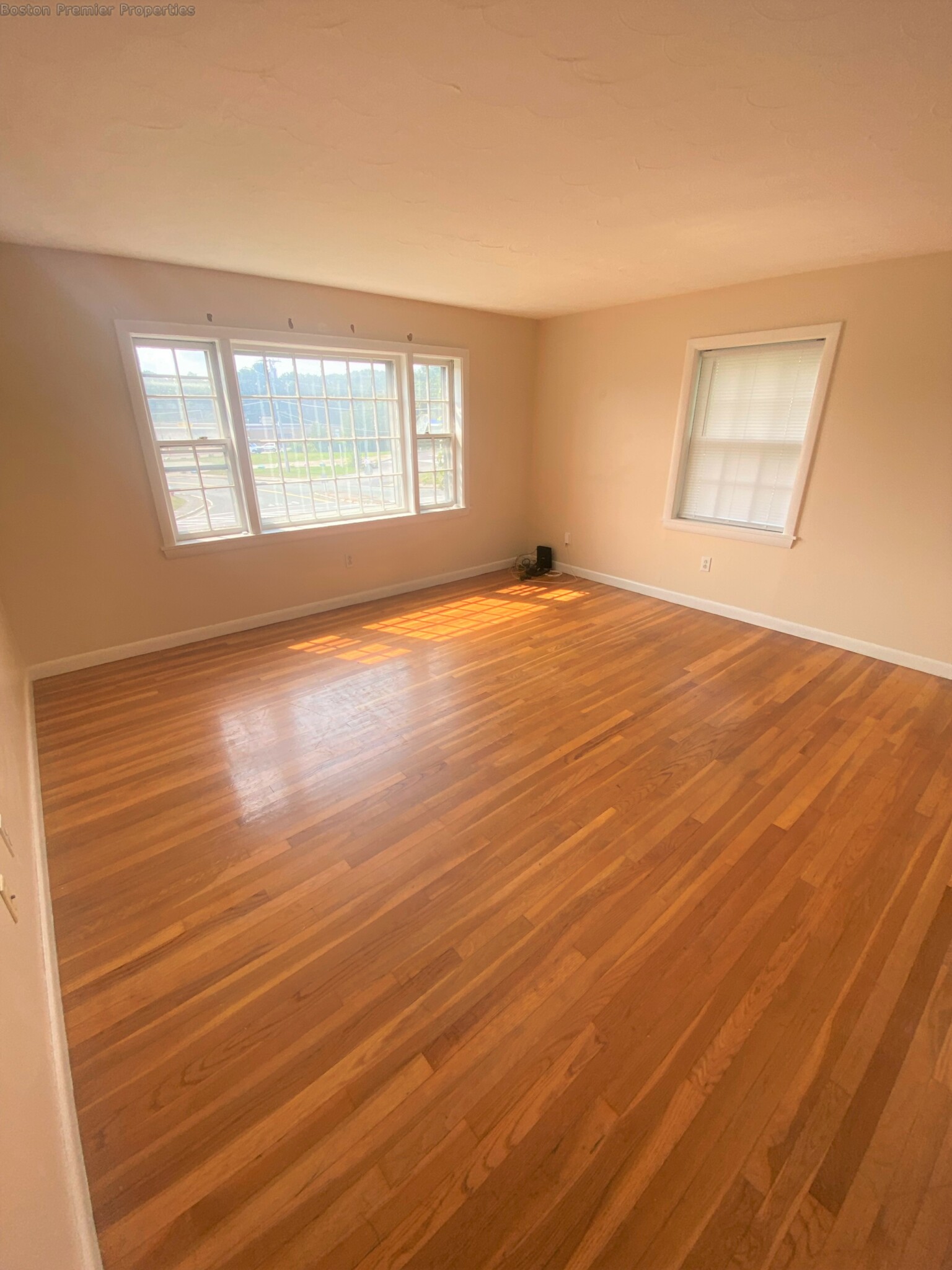 1 bed, 1 bath apartment for rent at 8 Abington Ave Unit 2L, Holbrook — photo 3 of 11