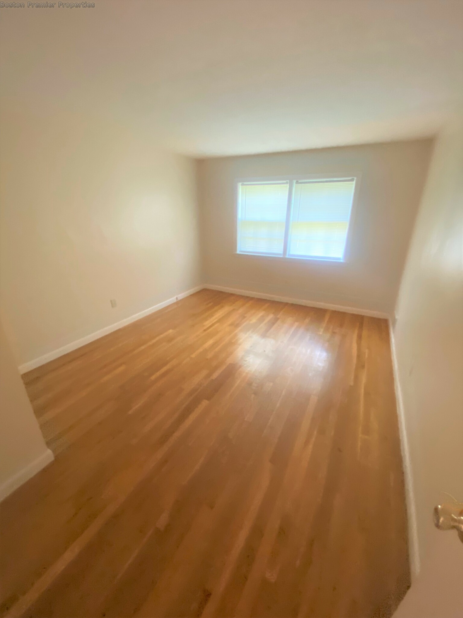 1 bed, 1 bath apartment for rent at 8 Abington Ave Unit 2L, Holbrook — photo 5 of 11