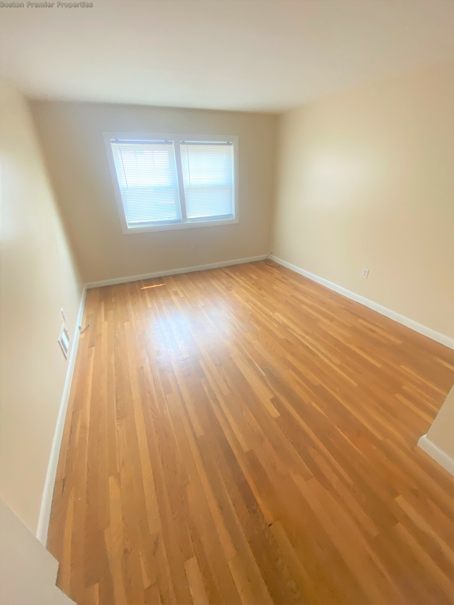 1 bed, 1 bath apartment for rent at 8 Abington Ave Unit 1 R, Holbrook — photo 6 of 13