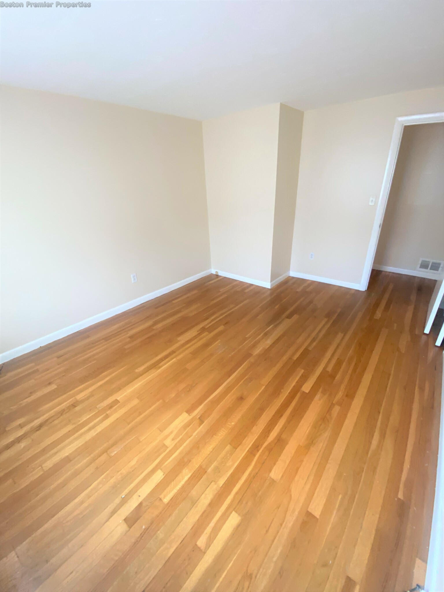 1 bed, 1 bath apartment for rent at 8 Abington Ave Unit 1 R, Holbrook — photo 7 of 13