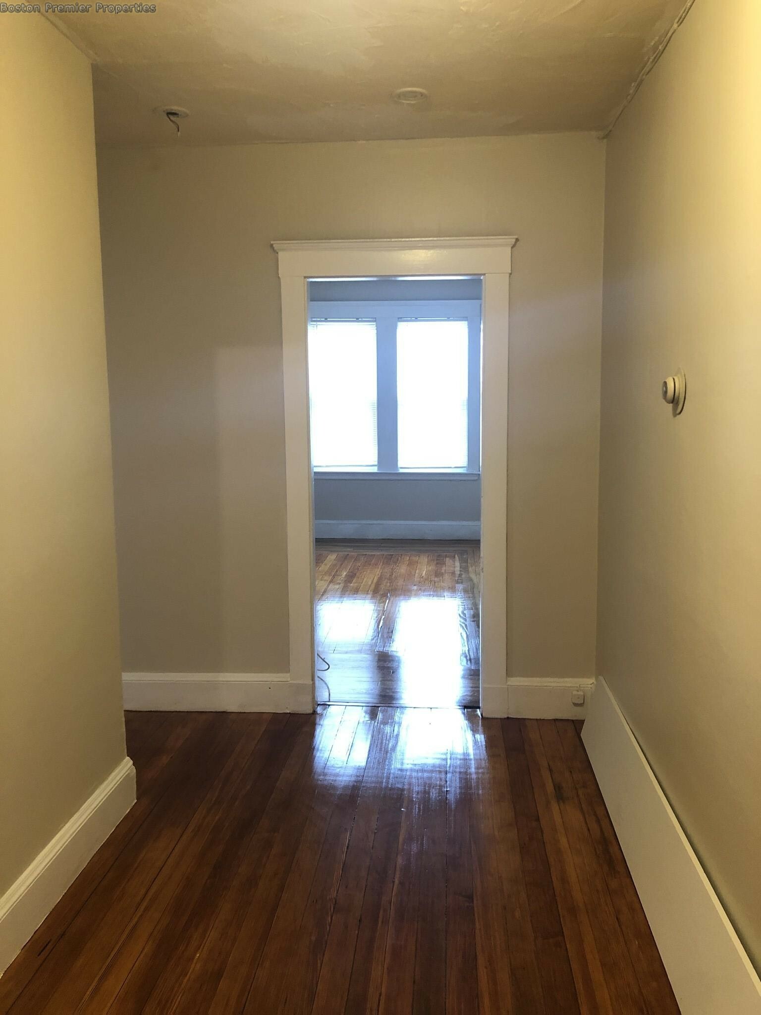 3 bed, 1 bath apartment for rent at 81 Dewey Rd Unit 4, Braintree — photo 2 of 17