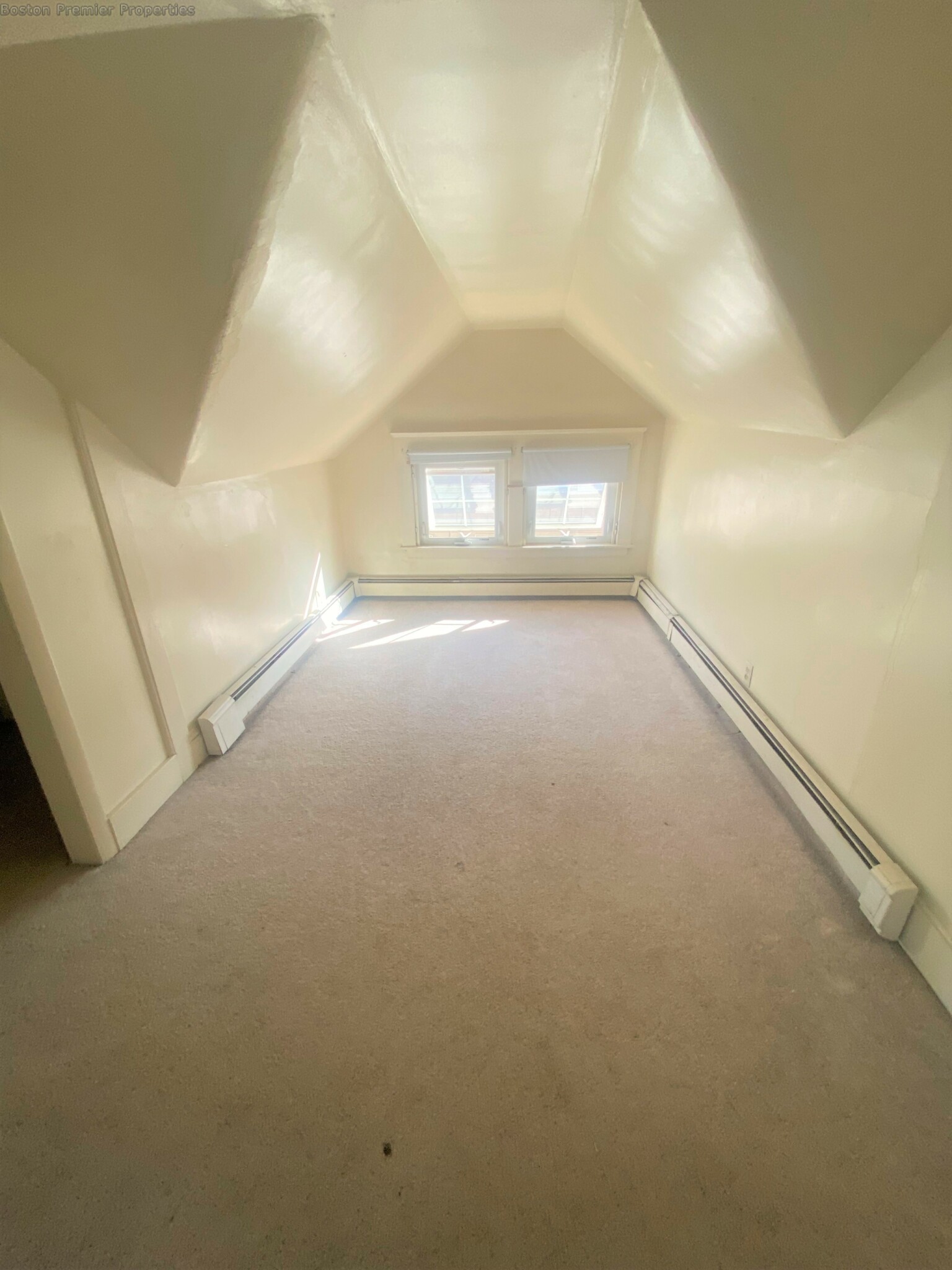 1 bed, 1 bath apartment for rent at 24 Beach Unit 6, Quincy — photo 4 of 10