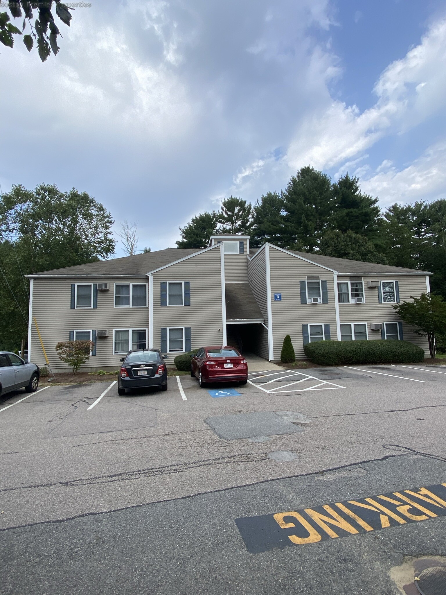 180 Schoosett St, Pembroke