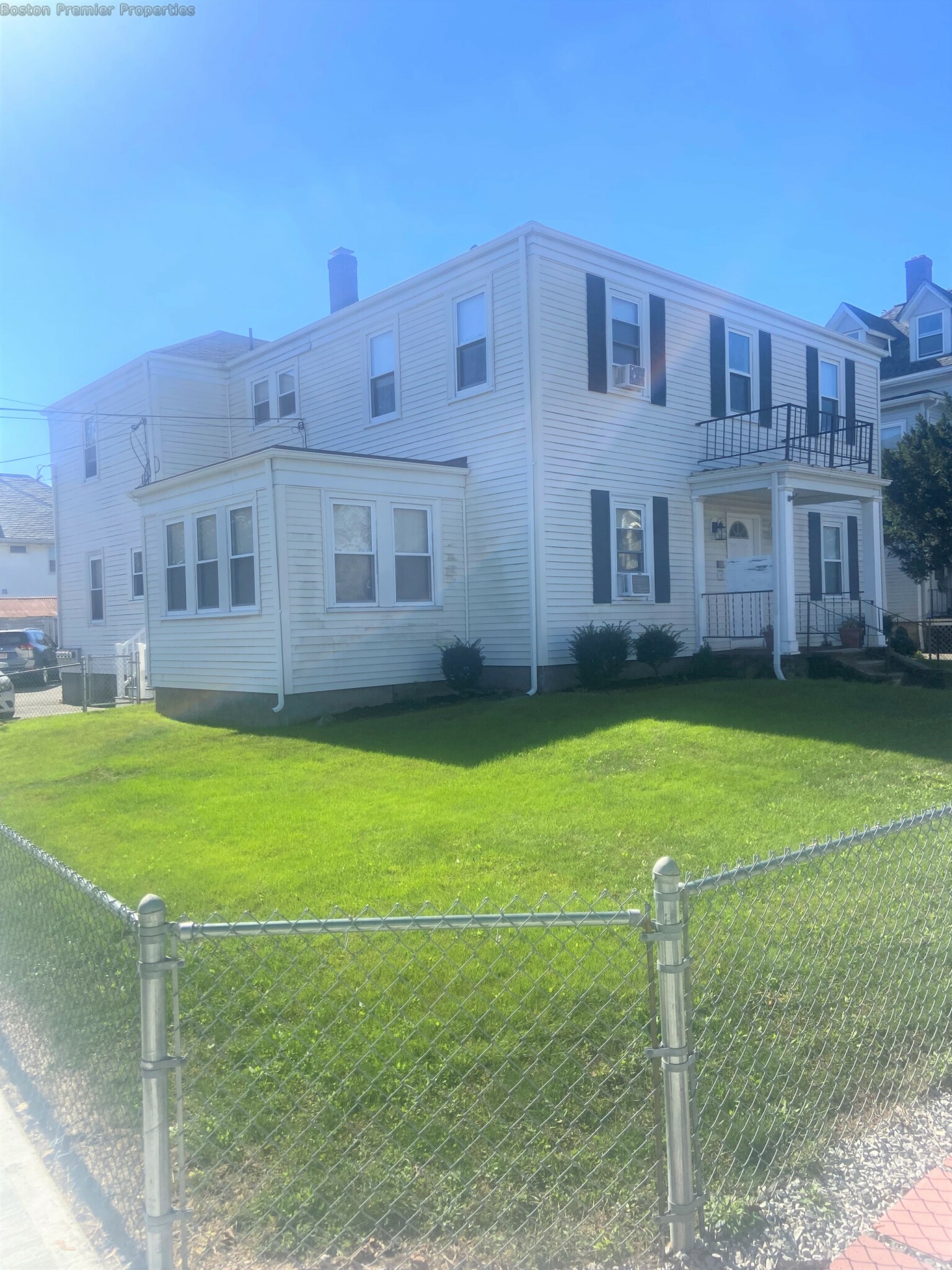 1 bed, 1 bath apartment for rent at 173 Billings St, Quincy — photo 1 of 13