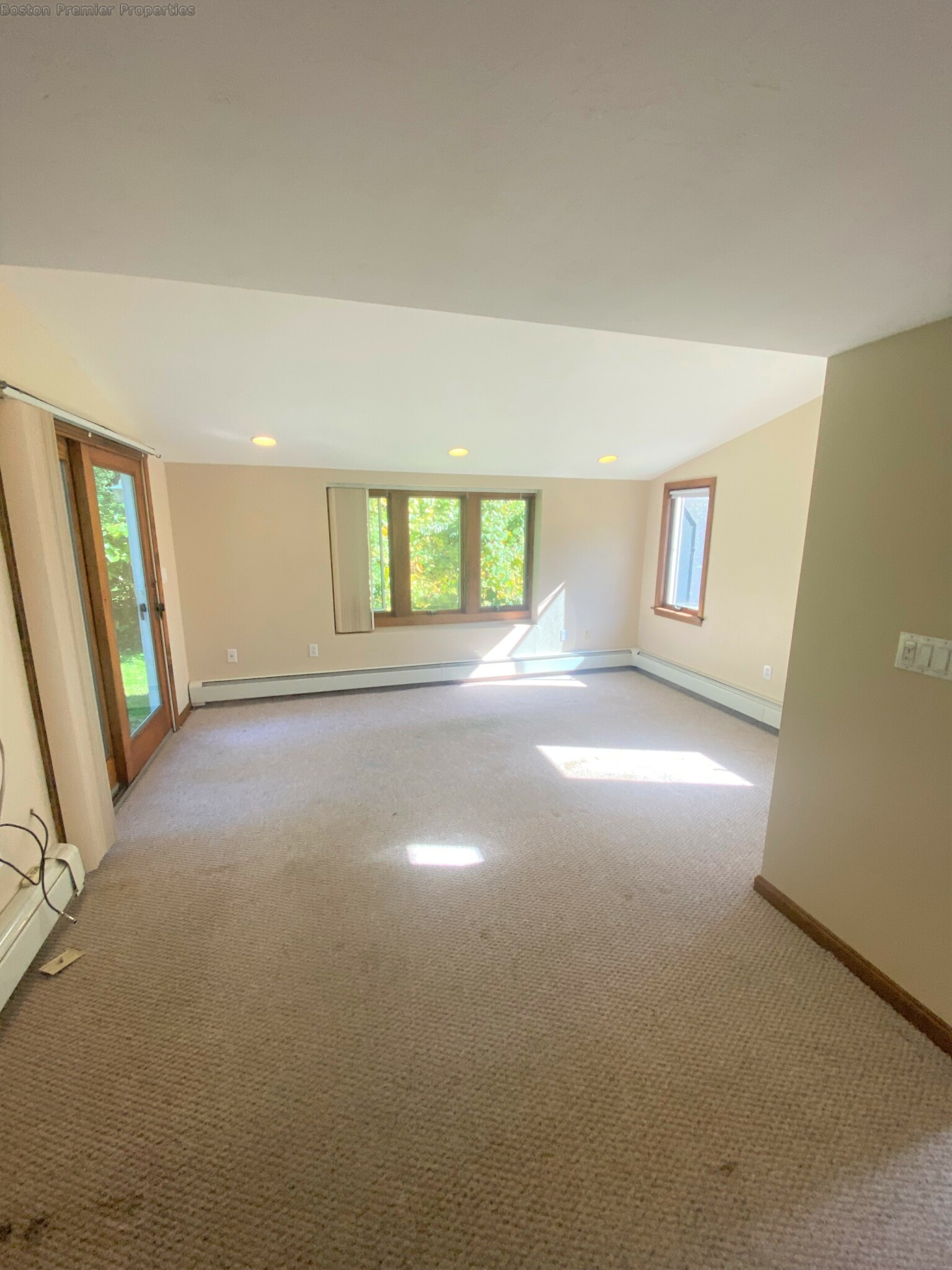 1 bed, 1 bath apartment for rent at 32 Williams Ct, Braintree — photo 2 of 8