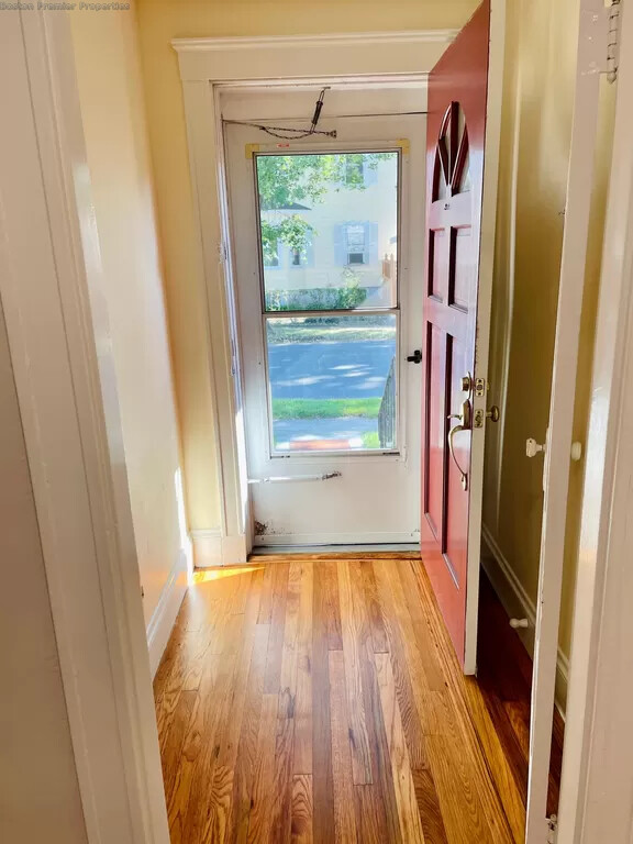 2 bed, 1 bath apartment for rent at 126 Warren Ave, Milton — photo 4 of 13