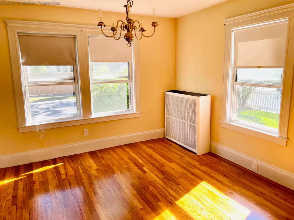 2 bed, 1 bath apartment for rent at 126 Warren Ave, Milton — photo 13 of 13