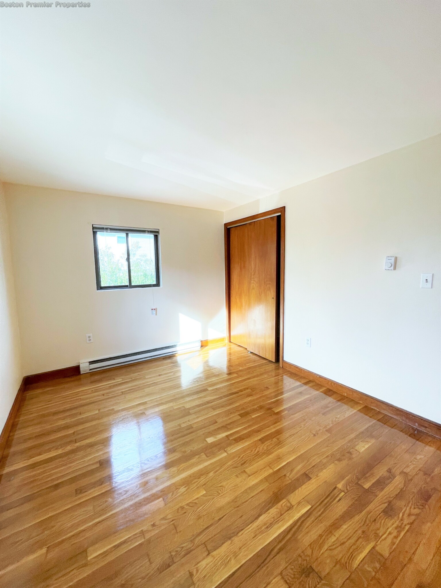 2 bed, 1 bath apartment for rent at 836 Sea St Unit 3, Quincy — photo 5 of 15