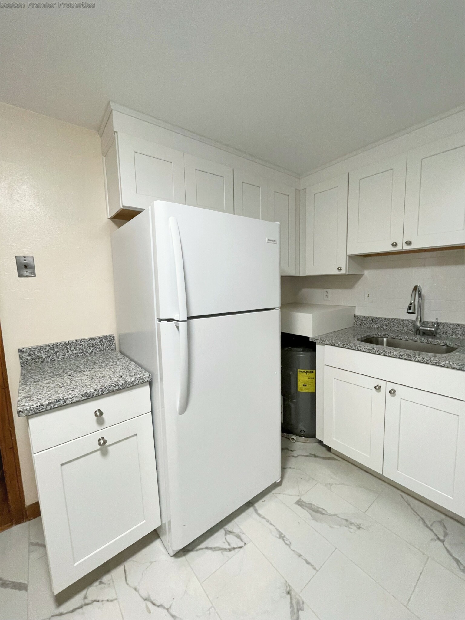 2 bed, 1 bath apartment for rent at 836 Sea St Unit 3, Quincy — photo 11 of 15
