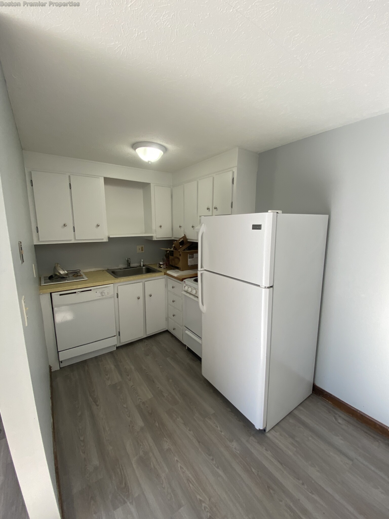 2 bed, 1 bath apartment for rent at 15 Veranda Rd Unit 8, Braintree — photo 3 of 10