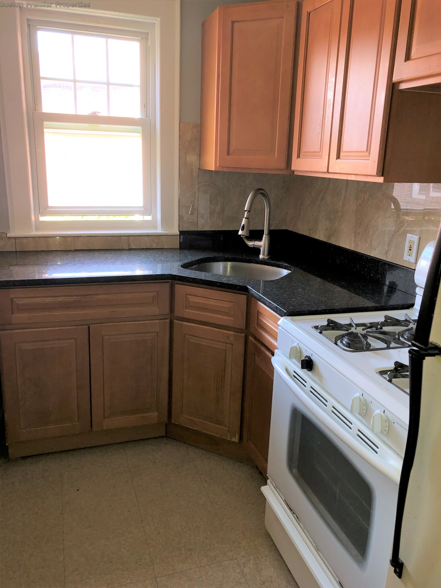 1 bed, 1 bath apartment for rent at 12 Bass Unit 8, Quincy — photo 7 of 9