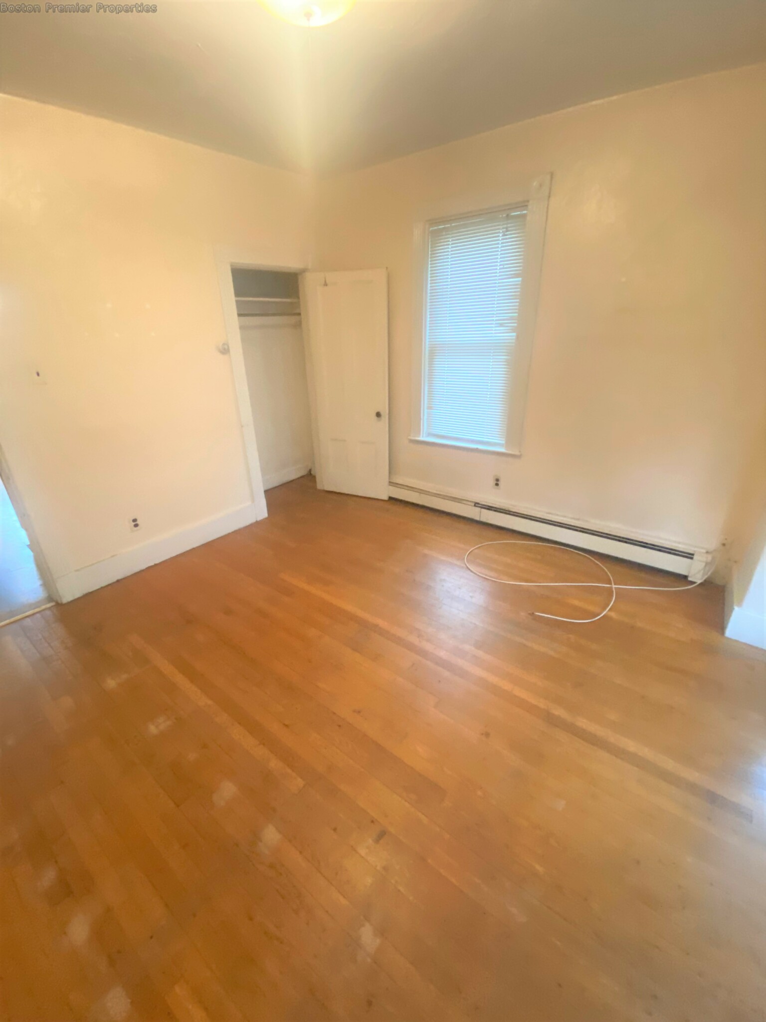 Studio bed, 1 bath apartment for rent at 21 Nelson Unit 21, Quincy — photo 3 of 10
