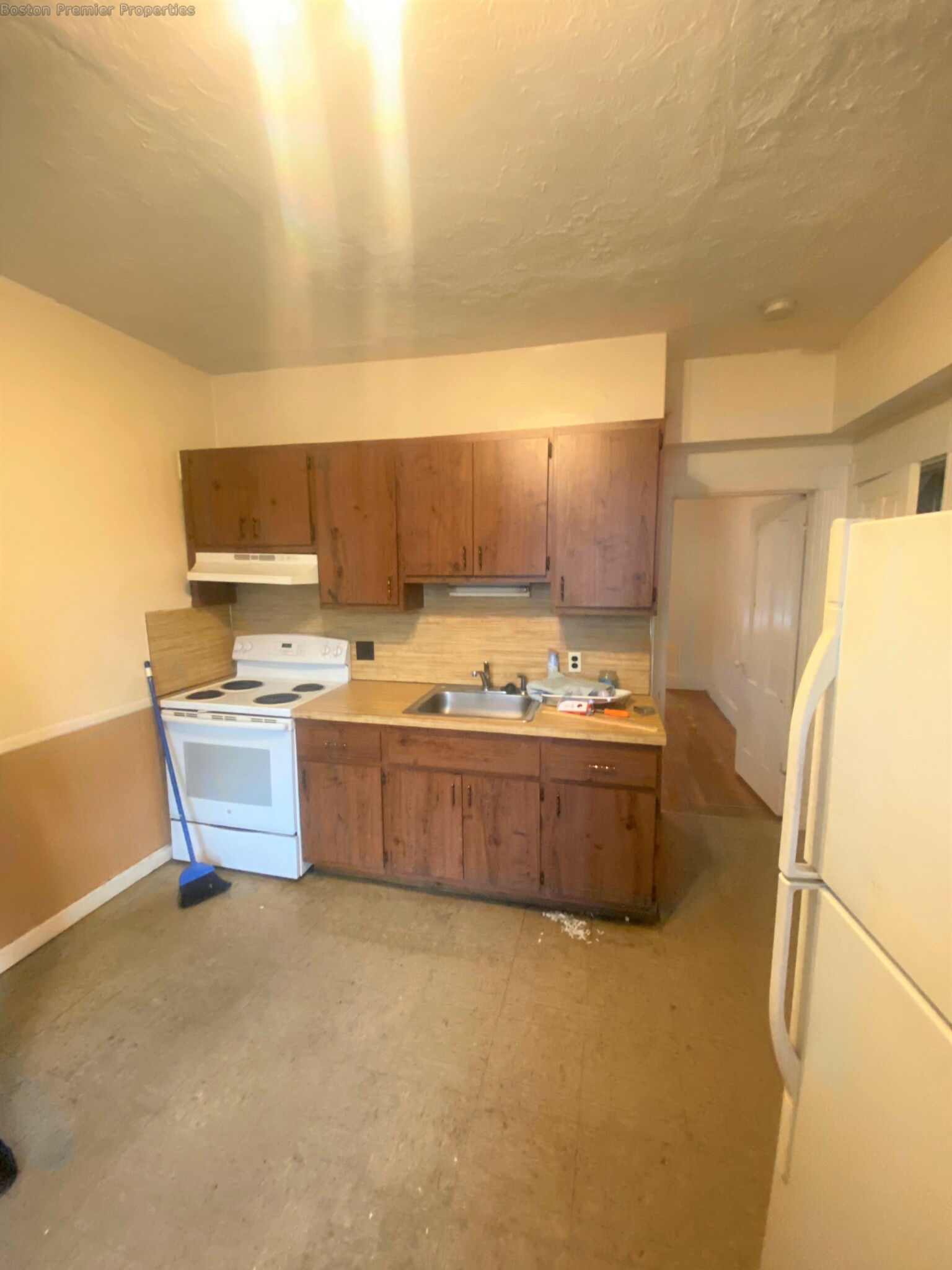 Studio bed, 1 bath apartment for rent at 21 Nelson Unit 21, Quincy — photo 5 of 10