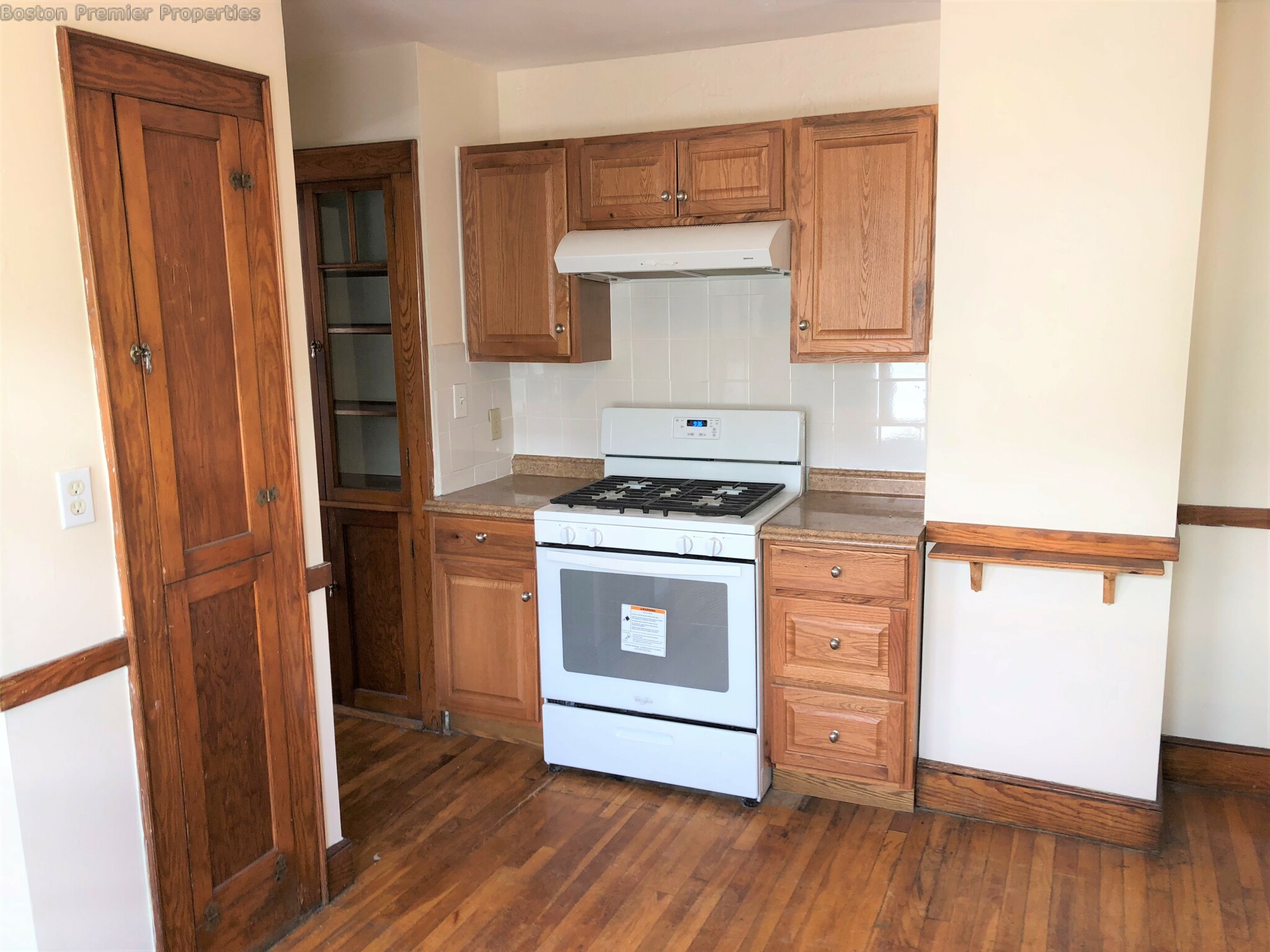1 bed, 1 bath apartment for rent at 87-89 Brook Rd Unit 2R, Quincy — photo 5 of 11