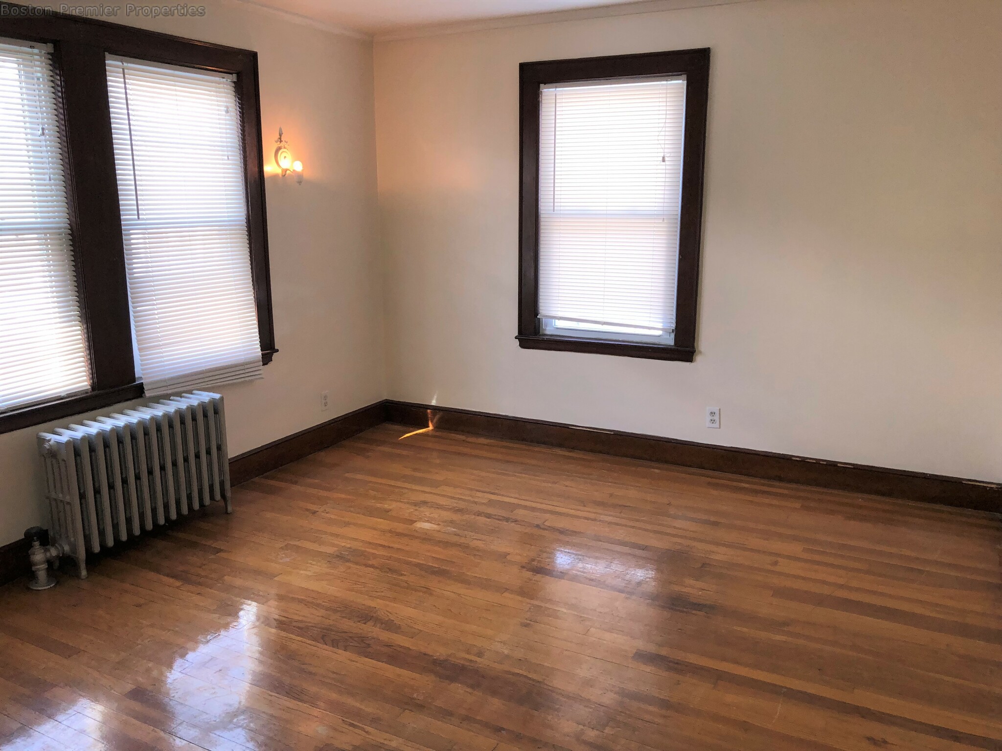 1 bed, 1 bath apartment for rent at 87-89 Brook Rd Unit 2R, Quincy — photo 3 of 11