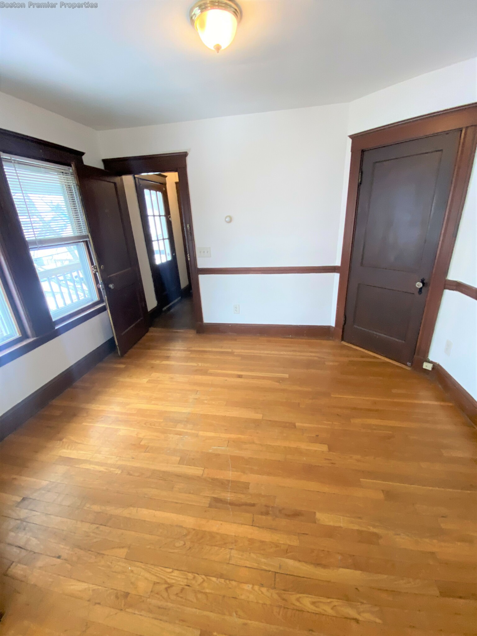 1 bed, 1 bath apartment for rent at 47 Wilson Ave, Quincy — photo 4 of 11