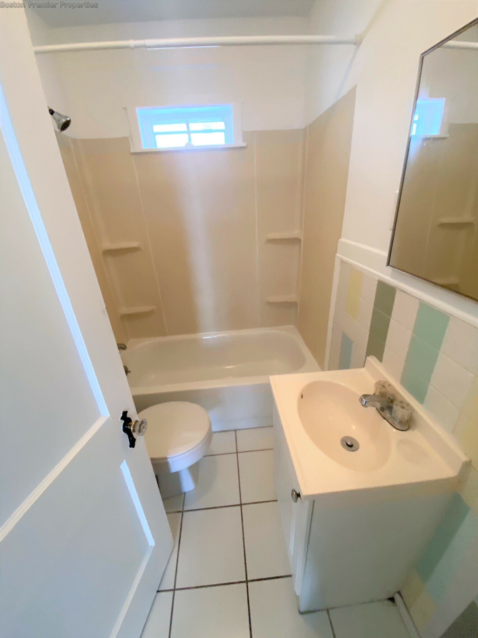 1 bed, 1 bath apartment for rent at 47 Wilson Ave, Quincy — photo 7 of 11