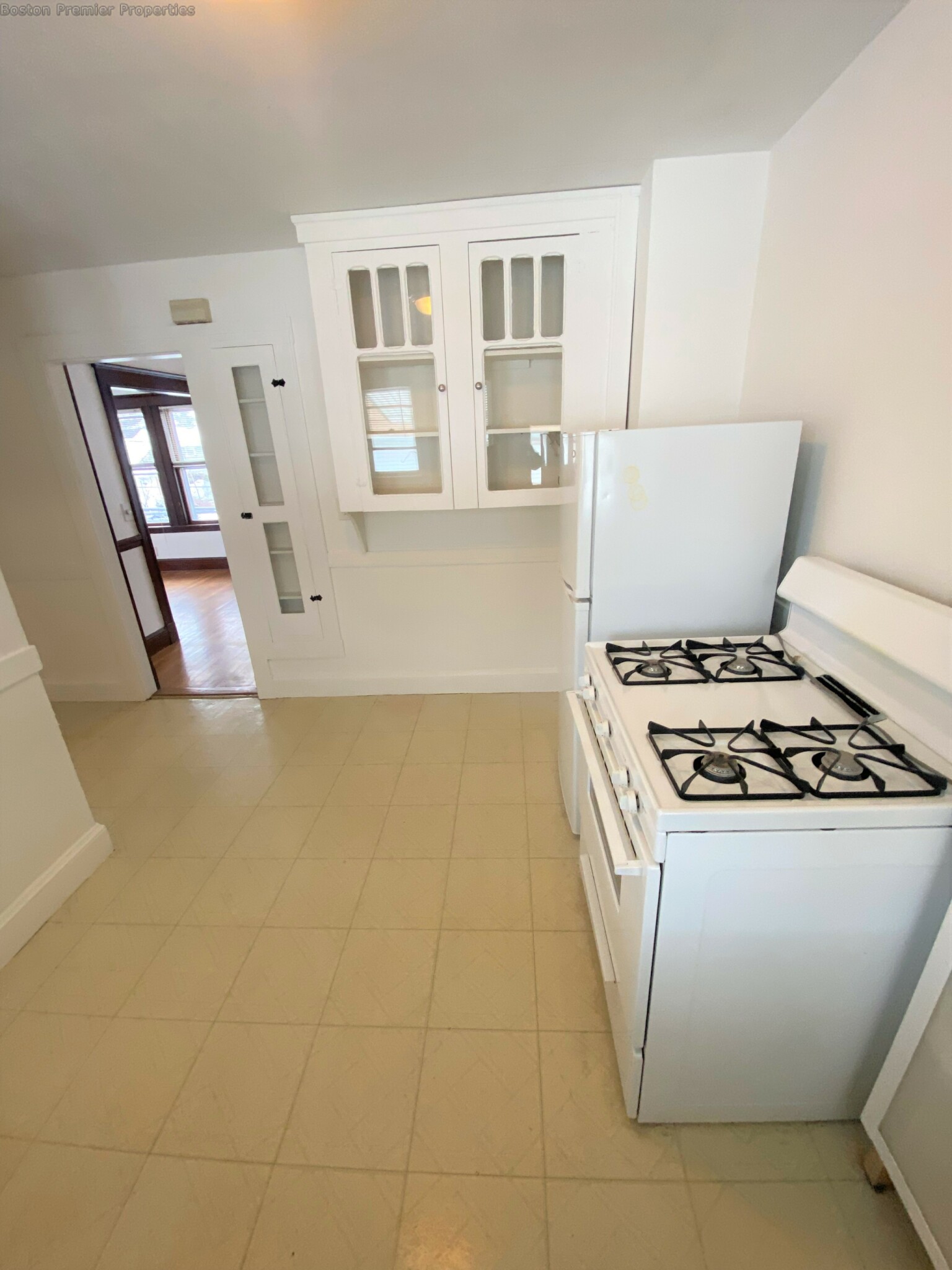 1 bed, 1 bath apartment for rent at 47 Wilson Ave, Quincy — photo 8 of 11