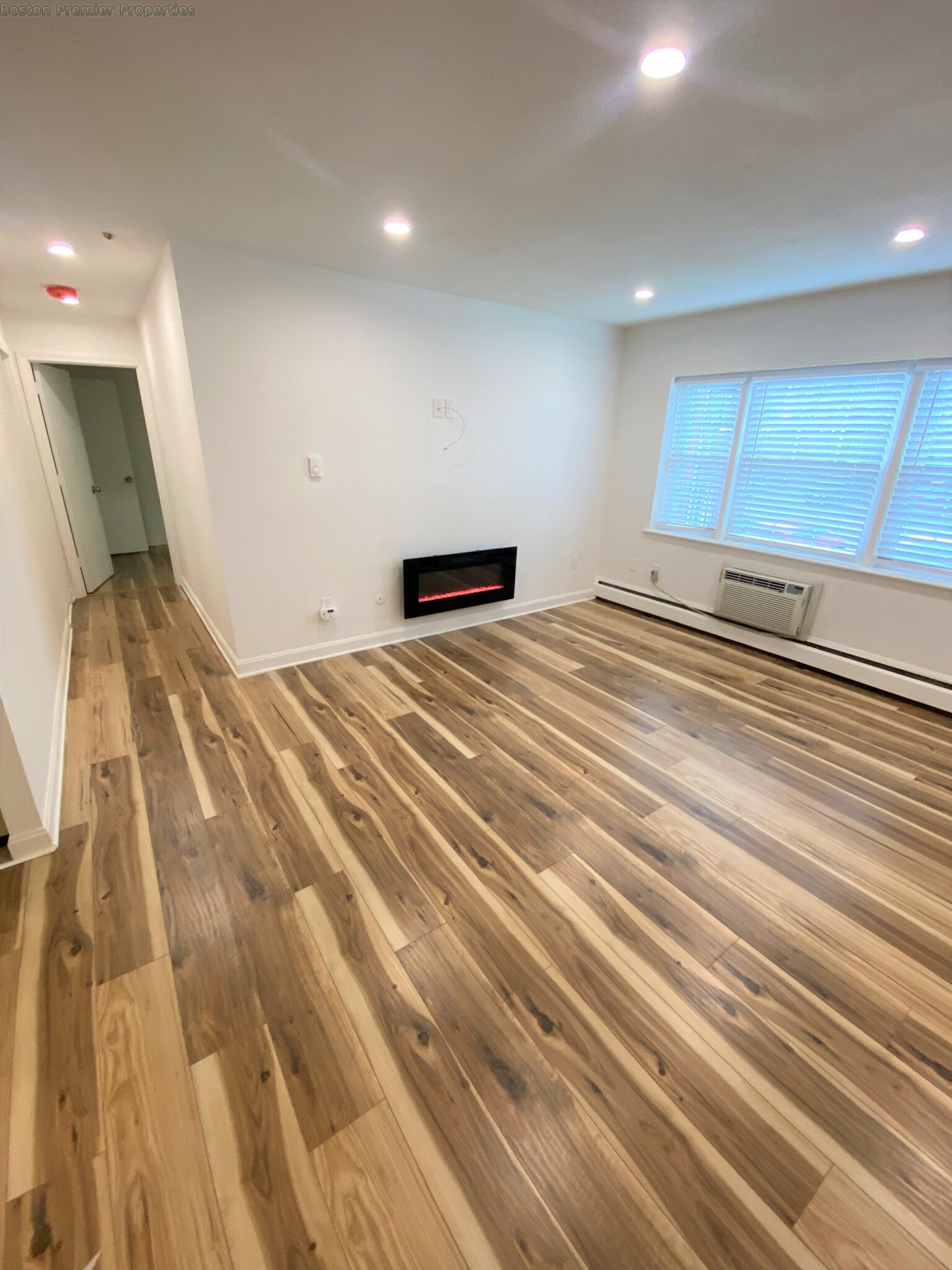 780 Willard, Quincy