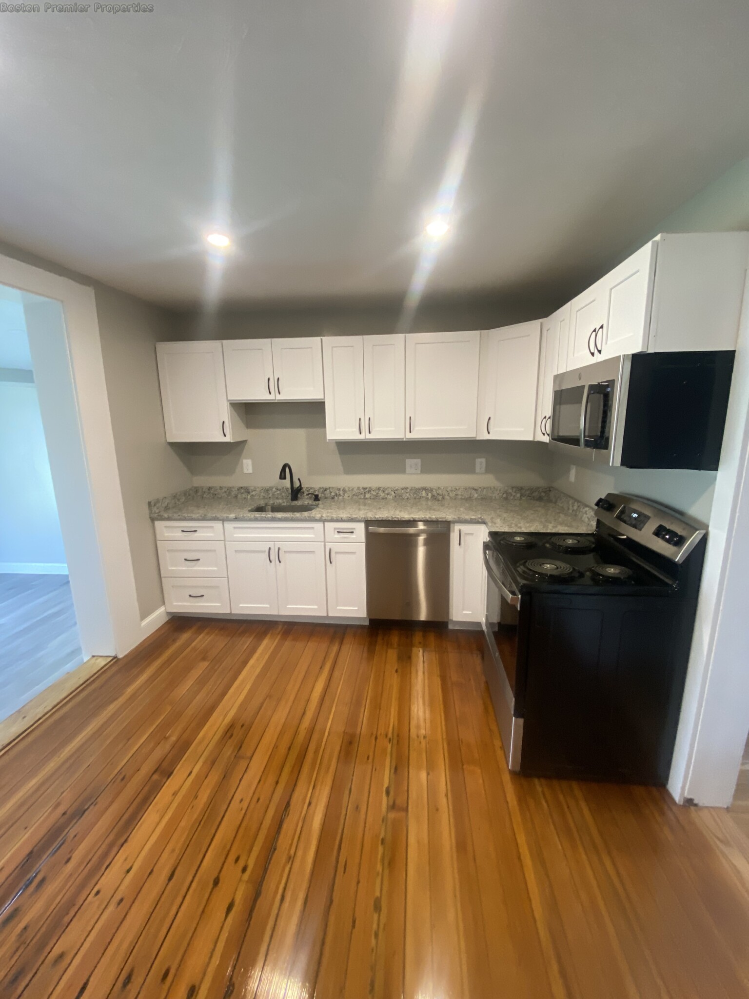 13-15 Kent St, Quincy