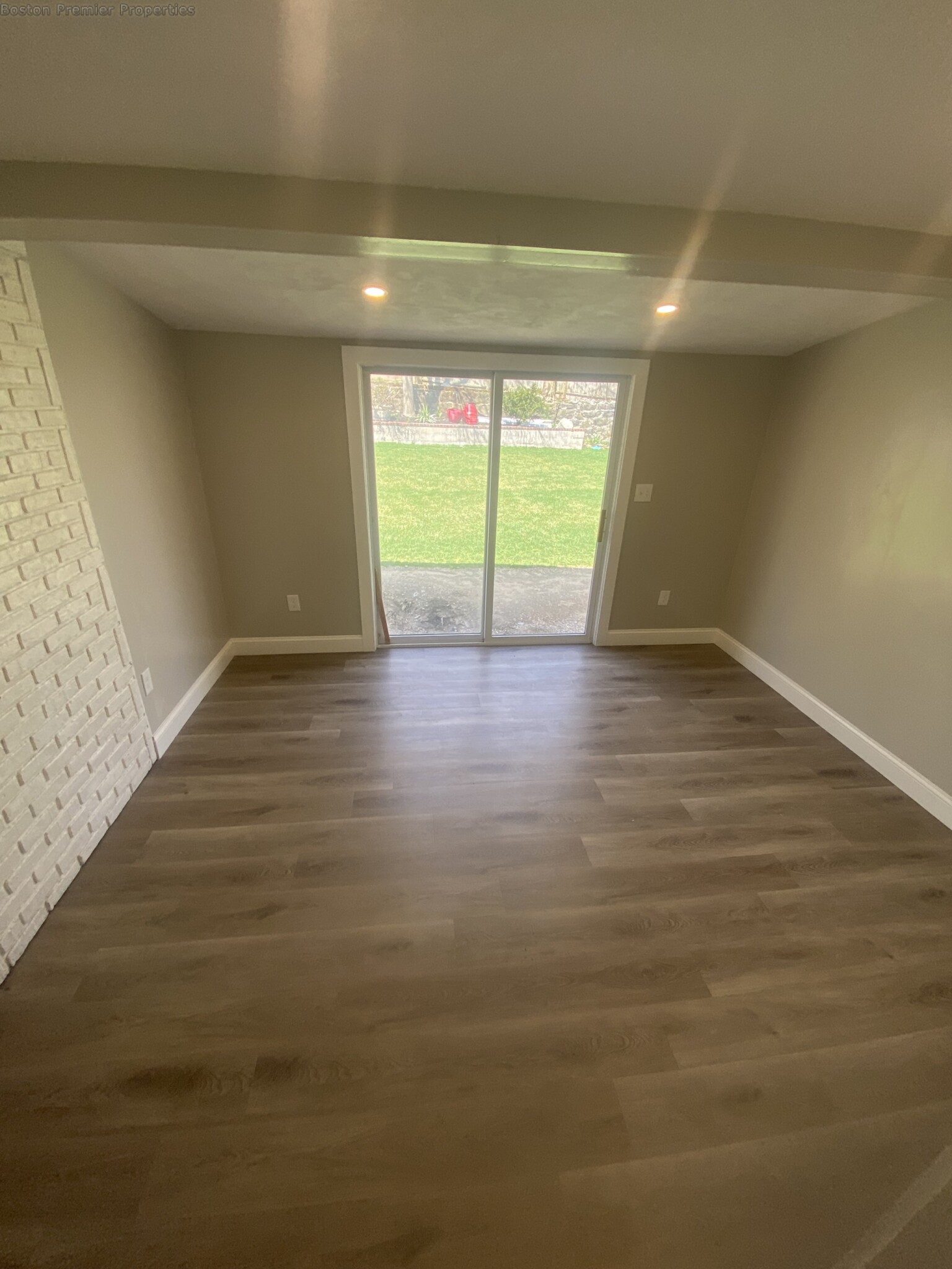 13-15 Kent St, Quincy
