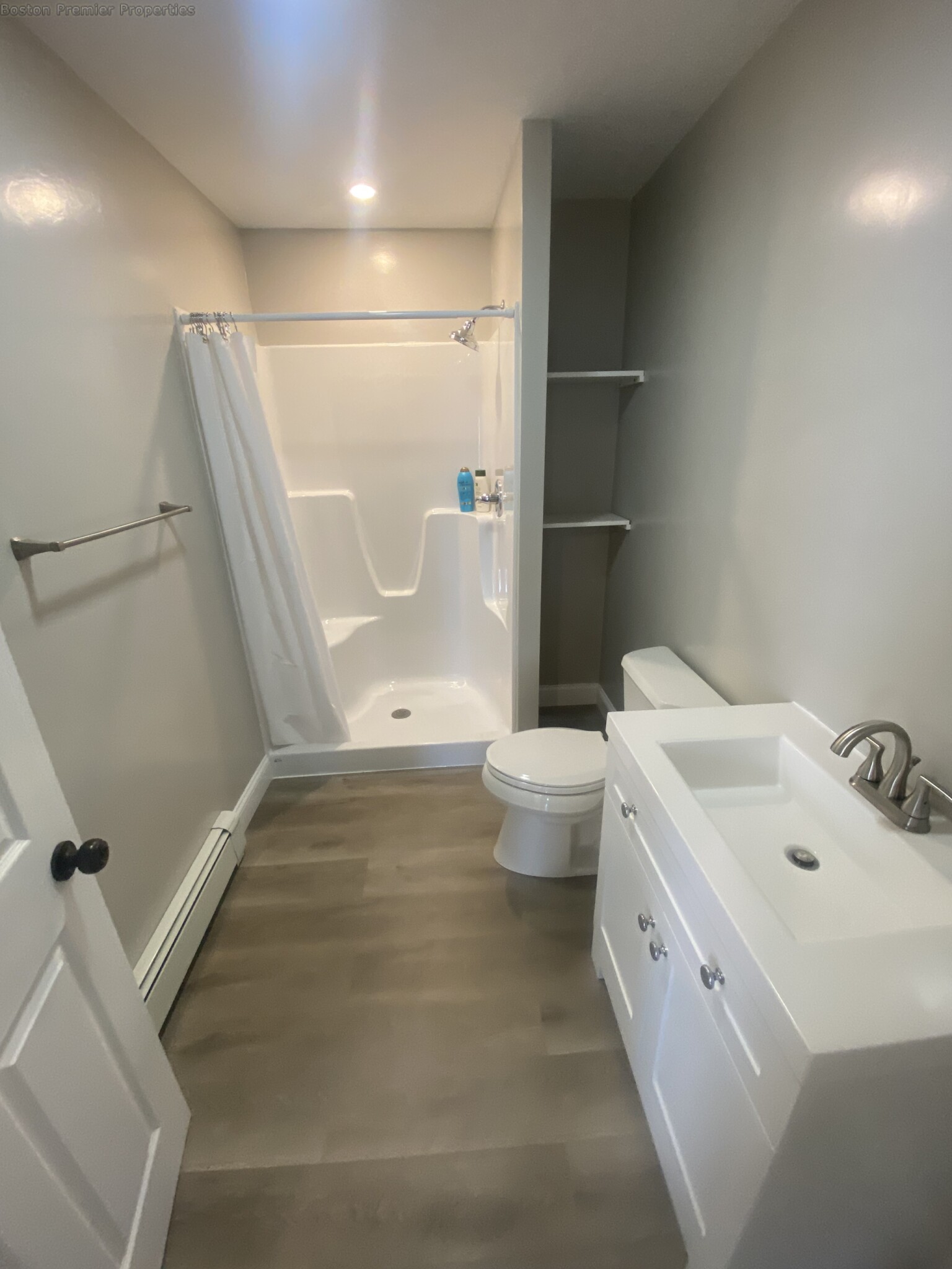 13-15 Kent St, Quincy