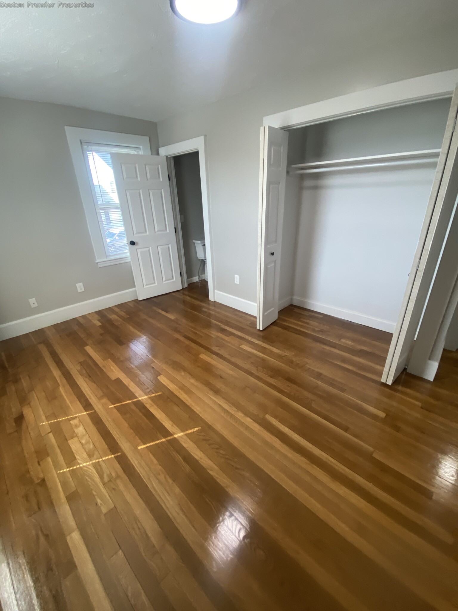 13-15 Kent St, Quincy