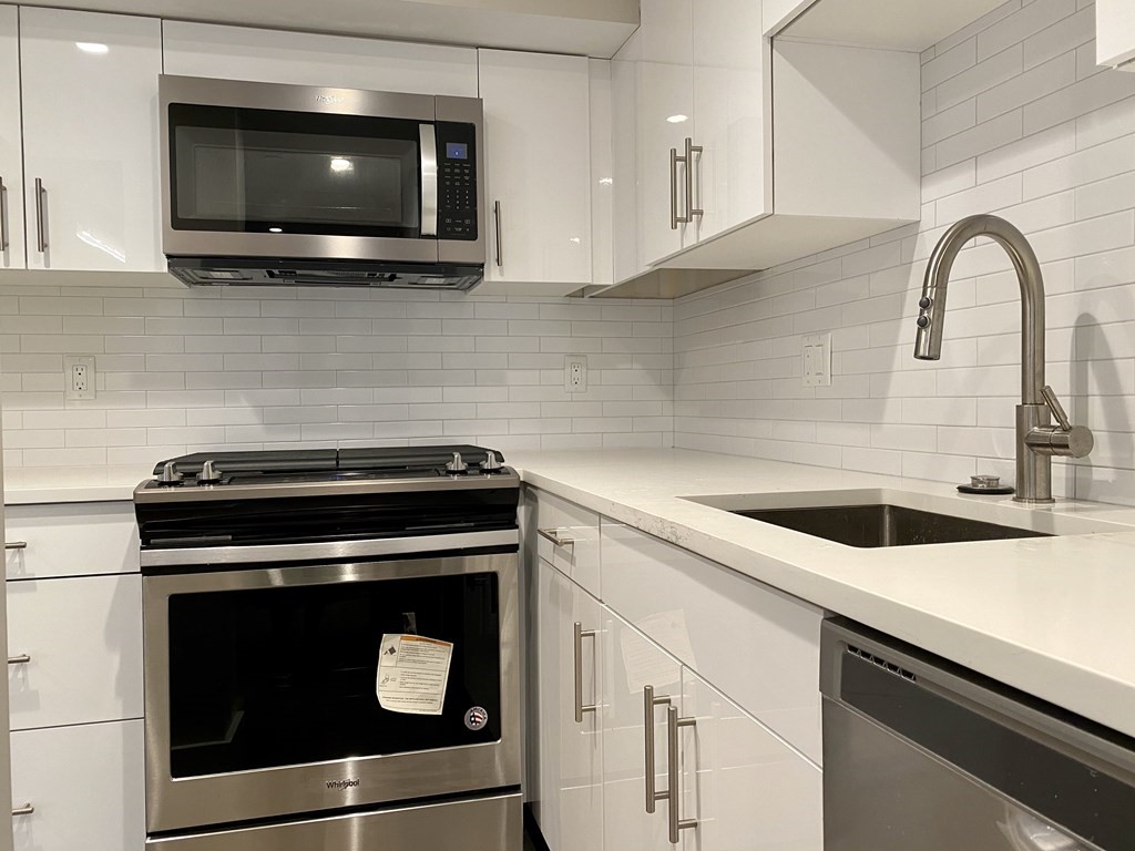 244 Hanover St, North End